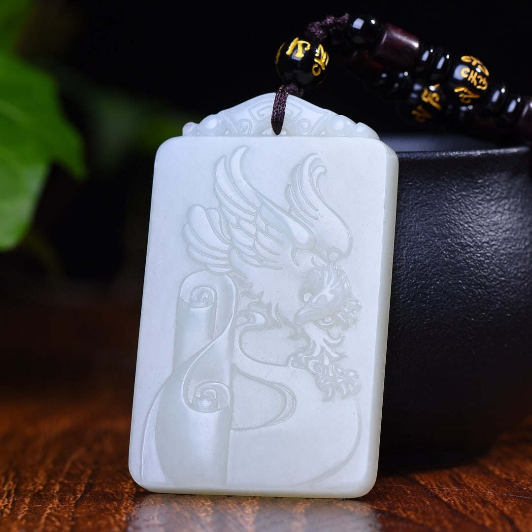 An Exquisite White Jade Eagle Pattern Pendant - 2