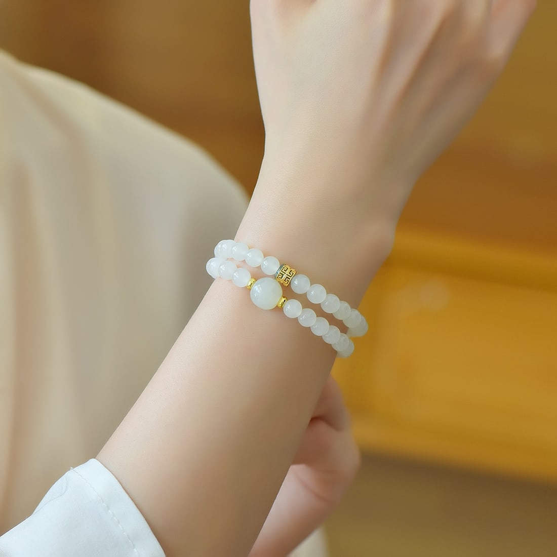 An Exquisite White Jade Bracelets (1 of 6)