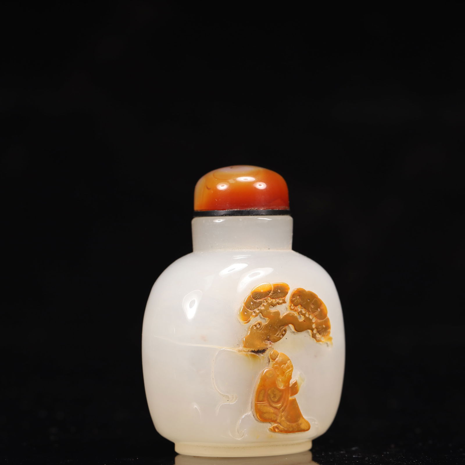 An Exquisite Agate Pine and Figure Pattern Snuff Bottle - 3