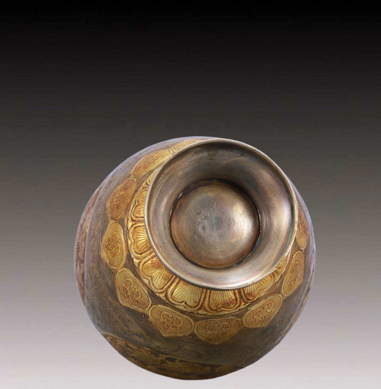 A Huge Gilt Silver Auspicious Beast Pattern Ewer - 11