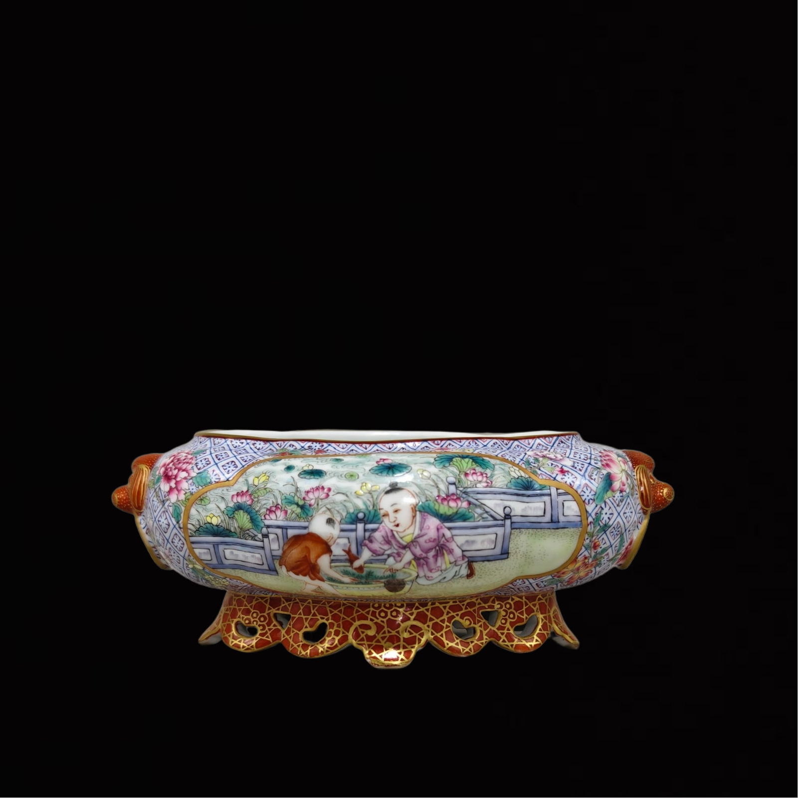 An Exquisite Famille-Rose Character and Story Pattern Beast-Ears Brush Washer: An Exquisite Famille-Rose Character and Story Pattern Beast-Ears Brush Washer,Qing Dynasty,China,Qianlong Six-character Mark,Size:2inx5.1in 粉彩人物故事纹