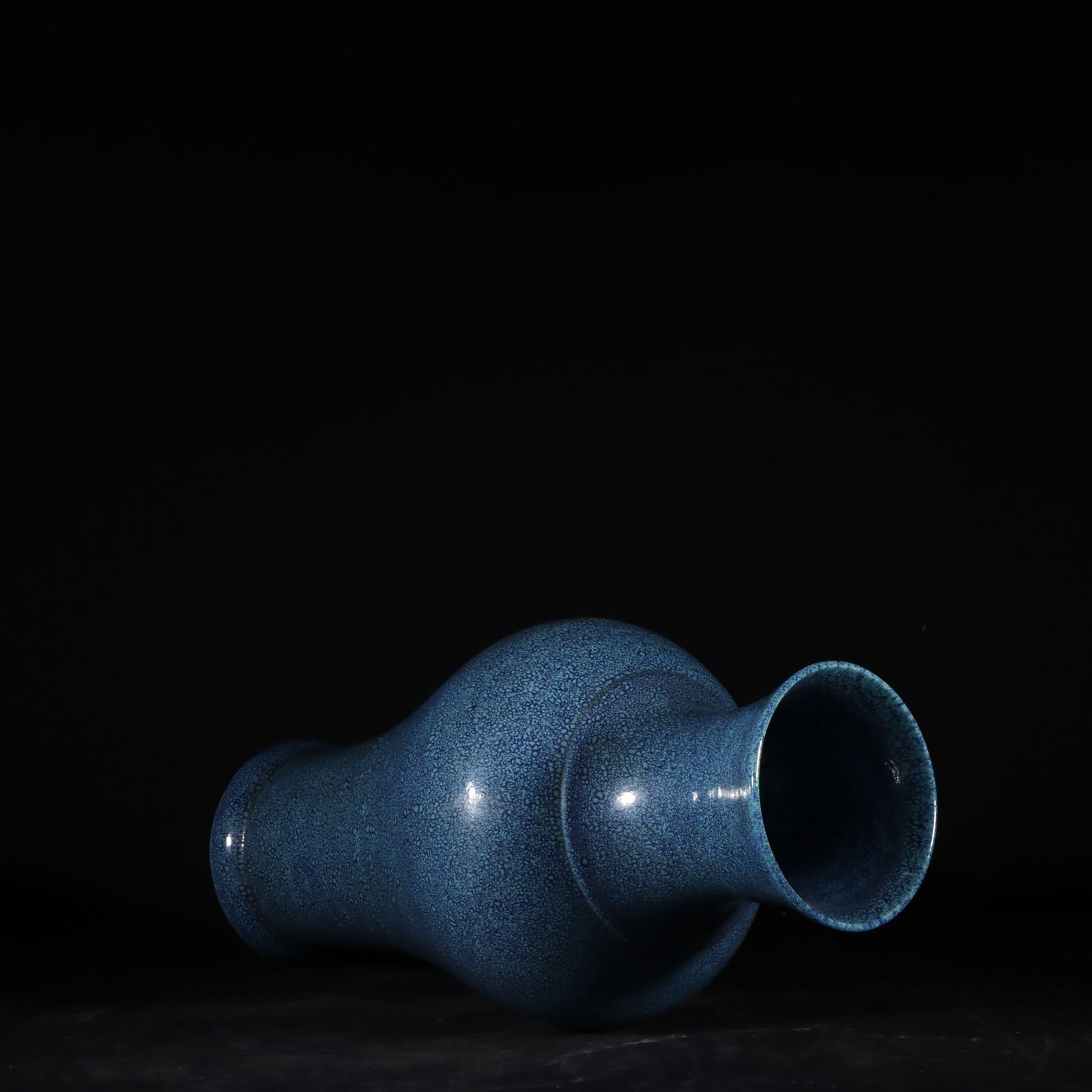 An Exquisite Ruby Blue Glazed Vase - 6