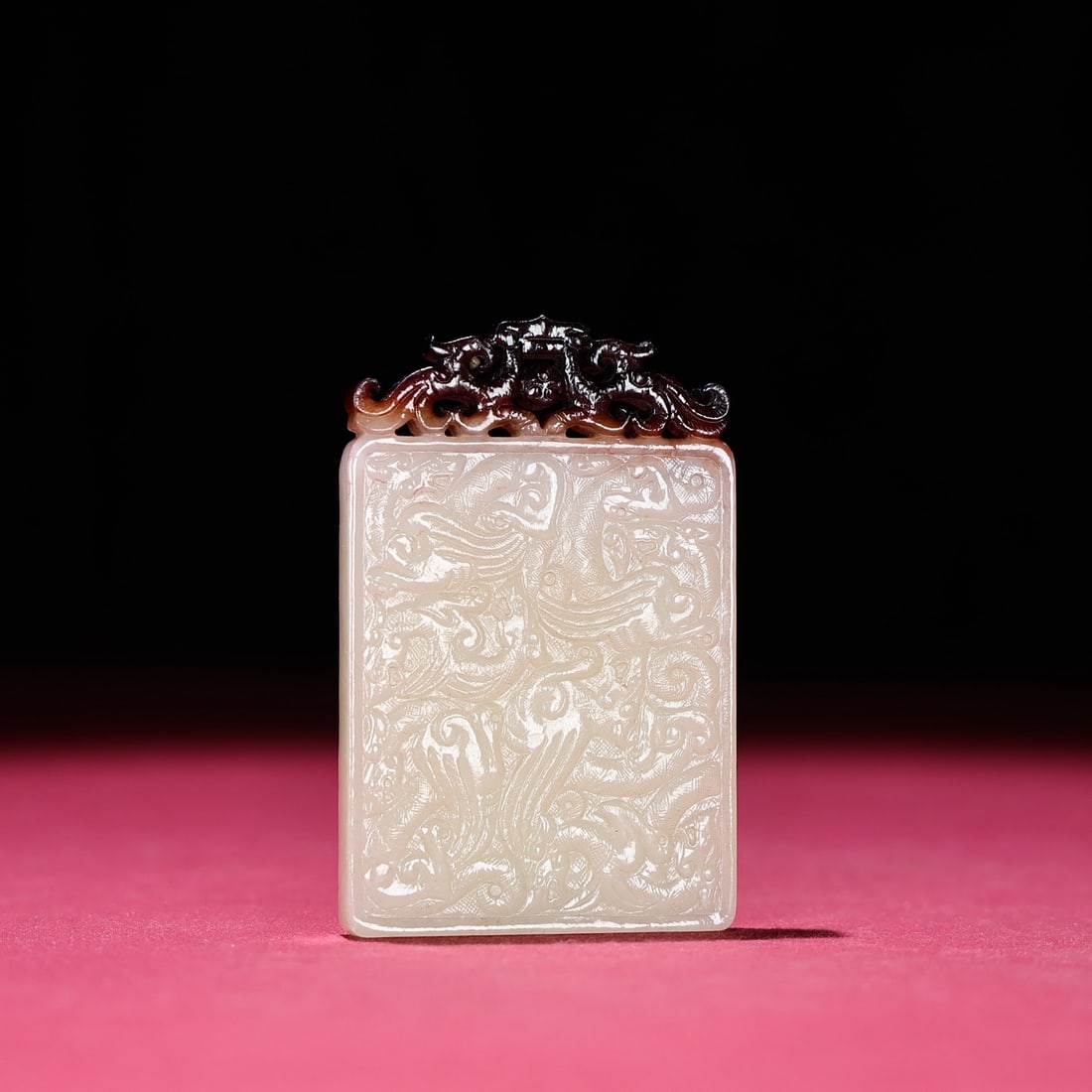 An Exquisite White Jade Dragon Pattern Pendant - 8