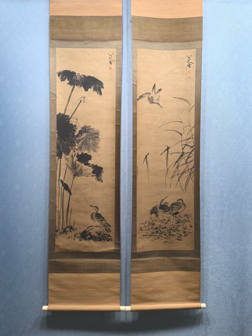 A Set of Chinese Vertical Scroll Ink Painting of Flower and Bird on Paper: A Set of Chinese Vertical Scroll Ink Painting of Flower and Bird on Paper,Bada Shanren,Size:14.6inx49.9ins 一套中国水墨花鸟画立轴,