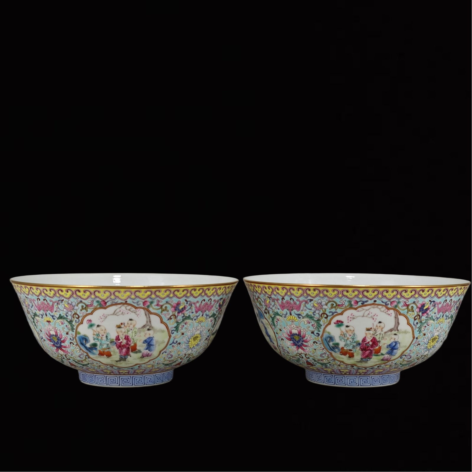 A Pair of Exquisite Famille-Rose Turquoise Glazed Character and Story Pattern Bowls: A Pair of Exquisite Famille-Rose Turquoise Glazed Character and Story Pattern Bowls,Qing Dynasty,China,Jiaqing Six-character Mark,Size:3.9inx8.6in 一对粉彩松石Ņ