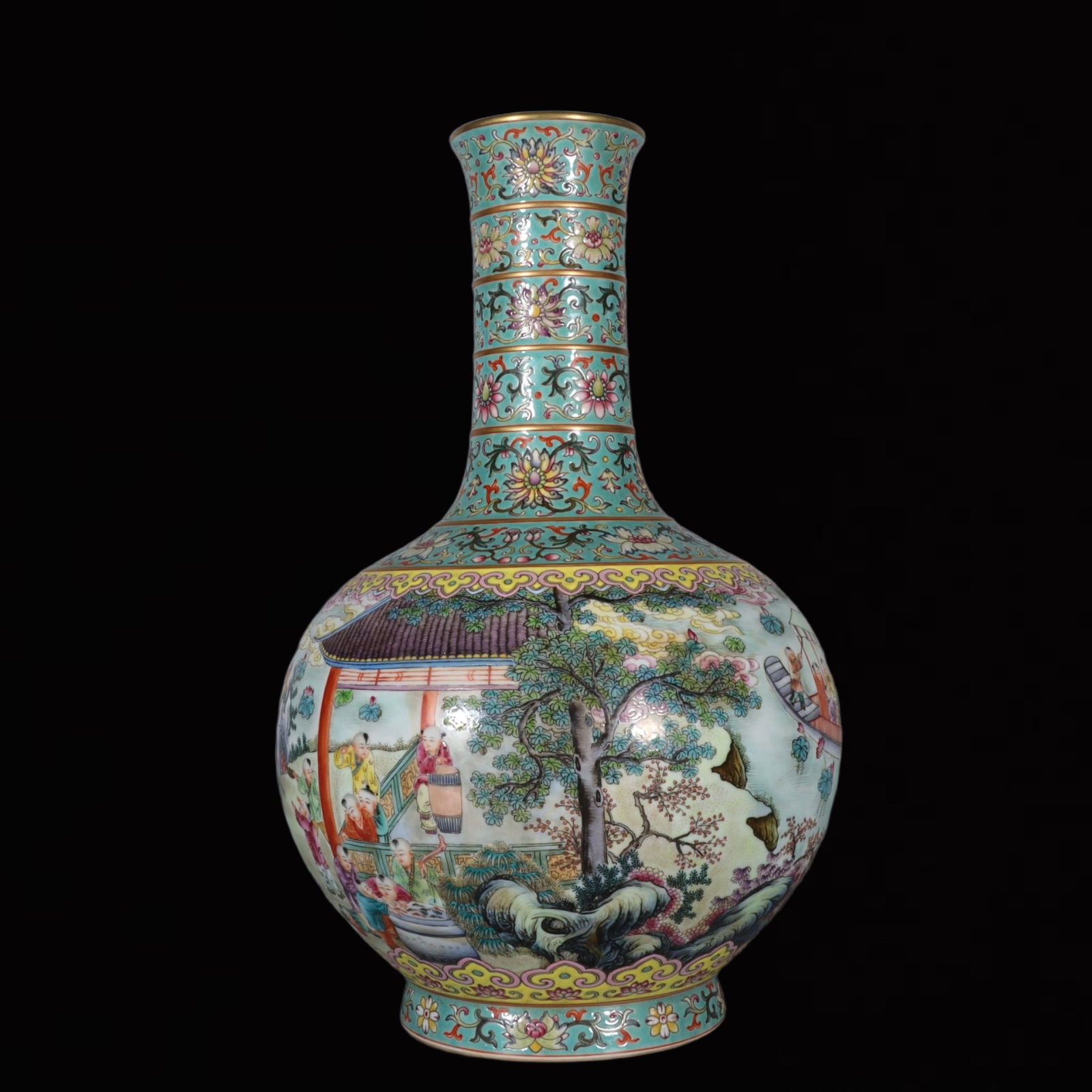 An Exquisite Famille-Rose Green Ground Figure and Story Pattern Vase: An Exquisite Famille-Rose Green Ground Figure and Story Pattern Vase,Qing Dynasty, China,Qianlong Six-character Mark,Size:9.1inx7.9in 粉彩绿地人物故事&#