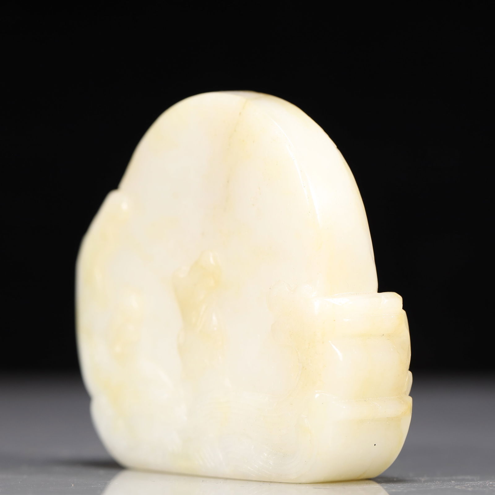 An Exquisite White Jade Dragon Pattern Ornament - 5