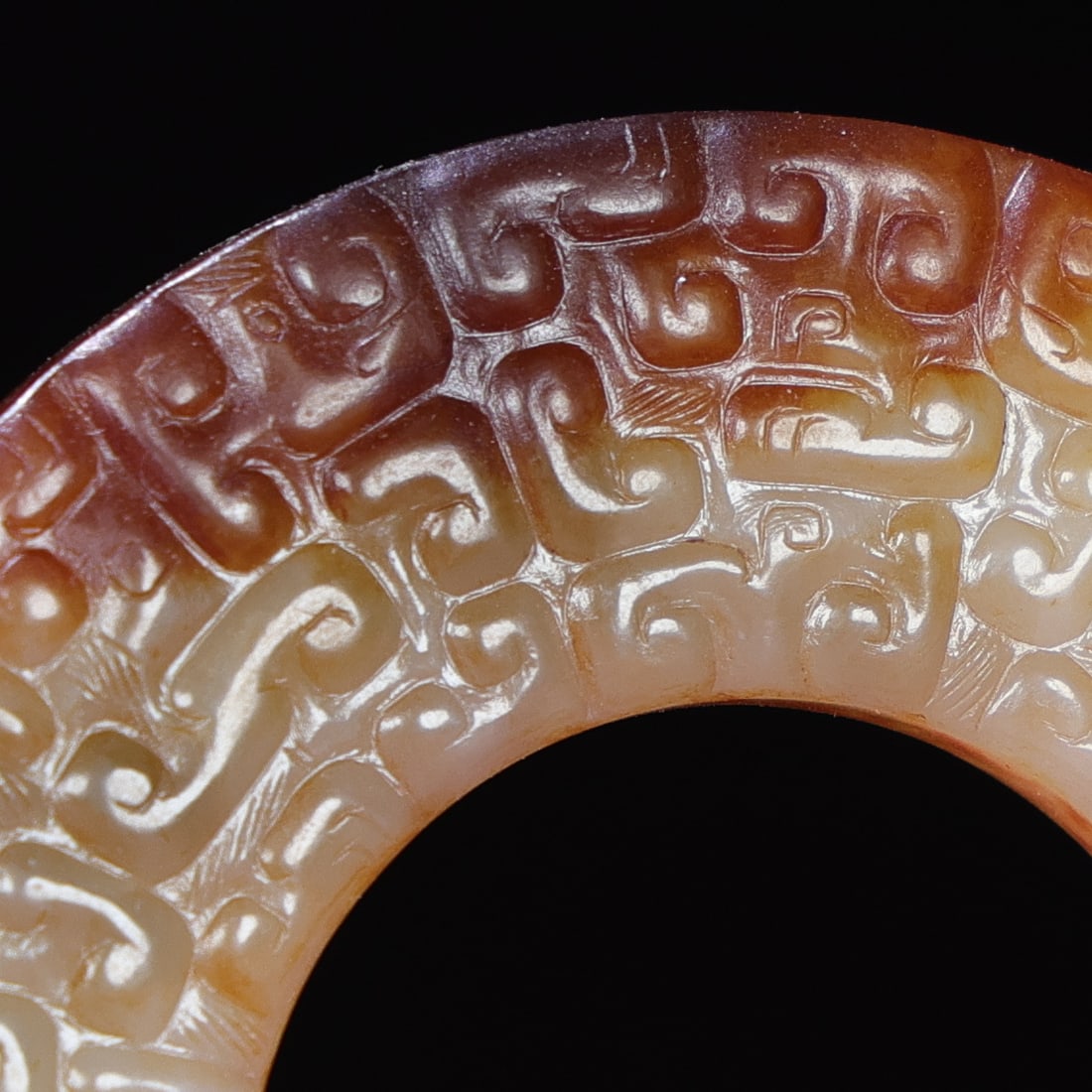 An Exquisite Archaic Jade Dragon Pattern Pendant - 2