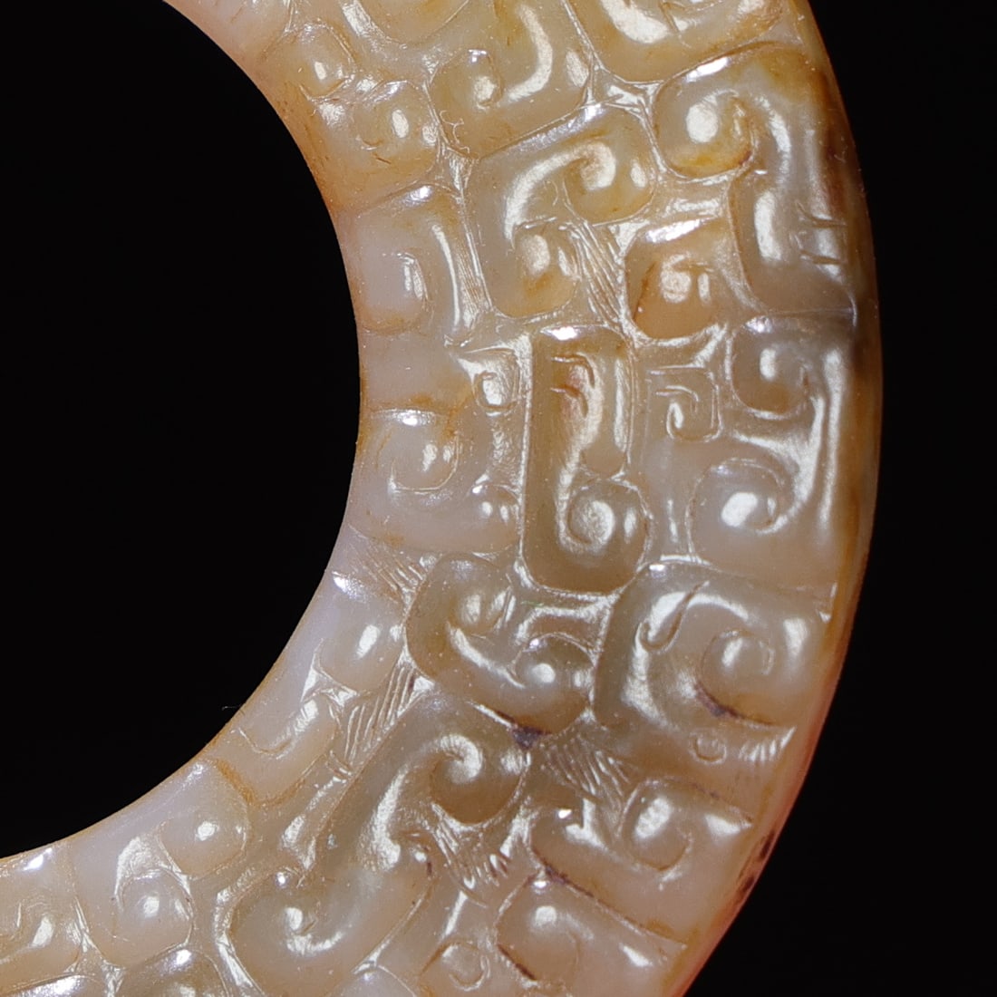 An Exquisite Archaic Jade Dragon Pattern Pendant - 4