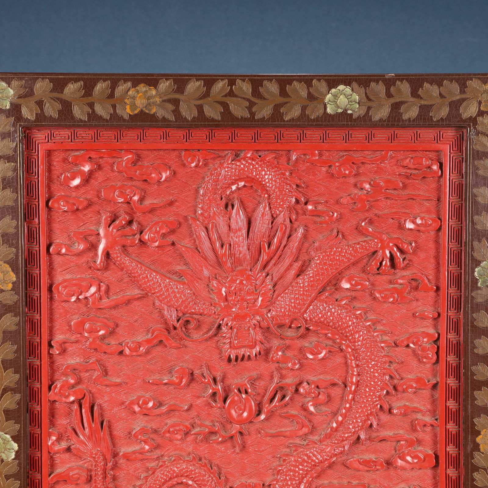 A Huge Carved Red Lacquer Auspicious Cloud and Dragon Pattern Table Screen - 3