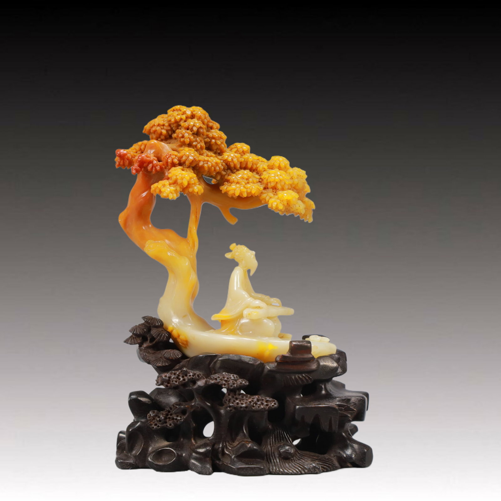 An Exquisite Shoushan Stone Figure Ornament,with Zitanwood Base: An Exquisite Shoushan Stone Figure Ornament,with Zitanwood Base,Qing Dynasty,China,Size:3.9inx1.8inx4.3in,Weight:400g 寿山石人物摆件,带紫檀&