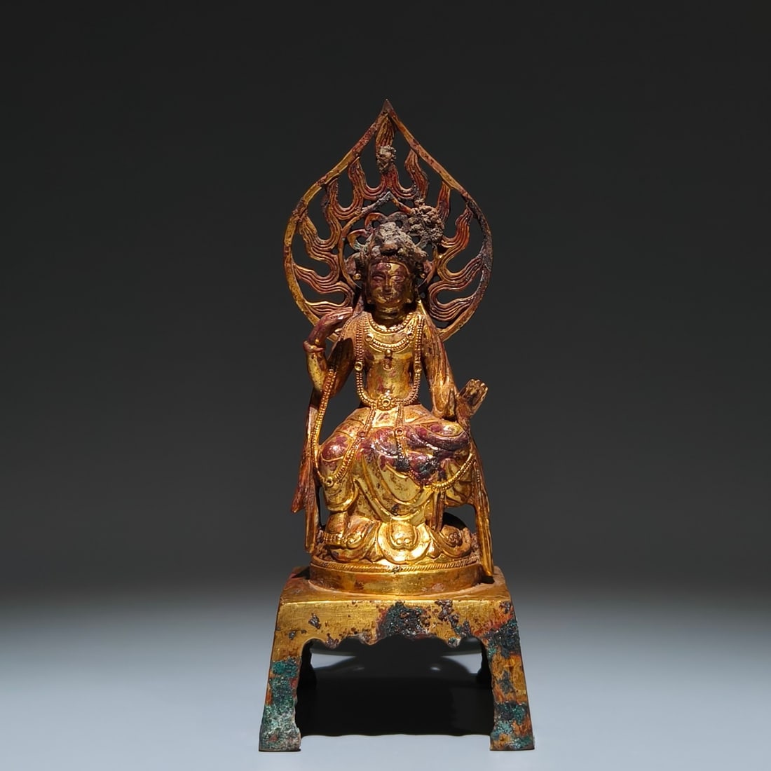 A Rare Gilt Bronze Buddha Statue Ornament (1 of 9)