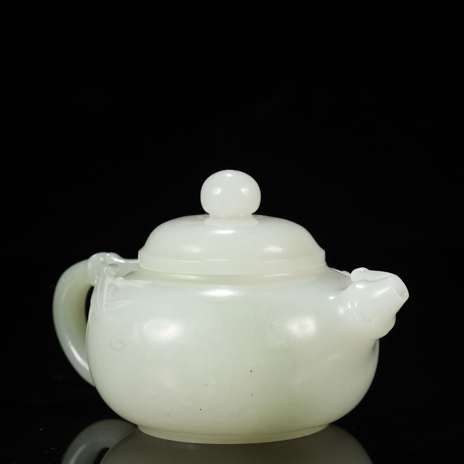 An Exquisite White Jade Bamboo Pattern Teapot - 3