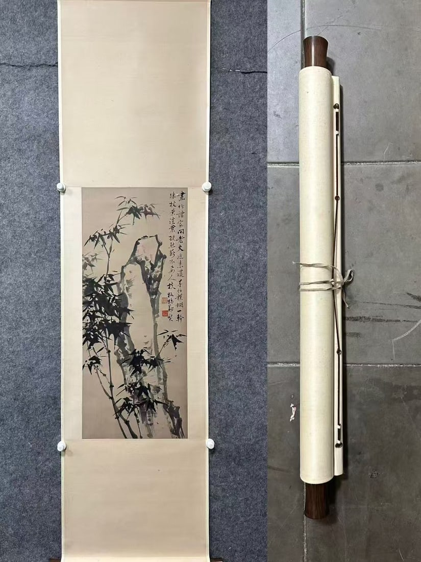 A Chinese Vertical Scroll Ink Painting of Bamboo on Paper: A Chinese Vertical Scroll Ink Painting of Bamboo on Paper,Zheng Banqiao,Size:16.1inx38in 一幅中国水墨竹画立轴,郑板桥
