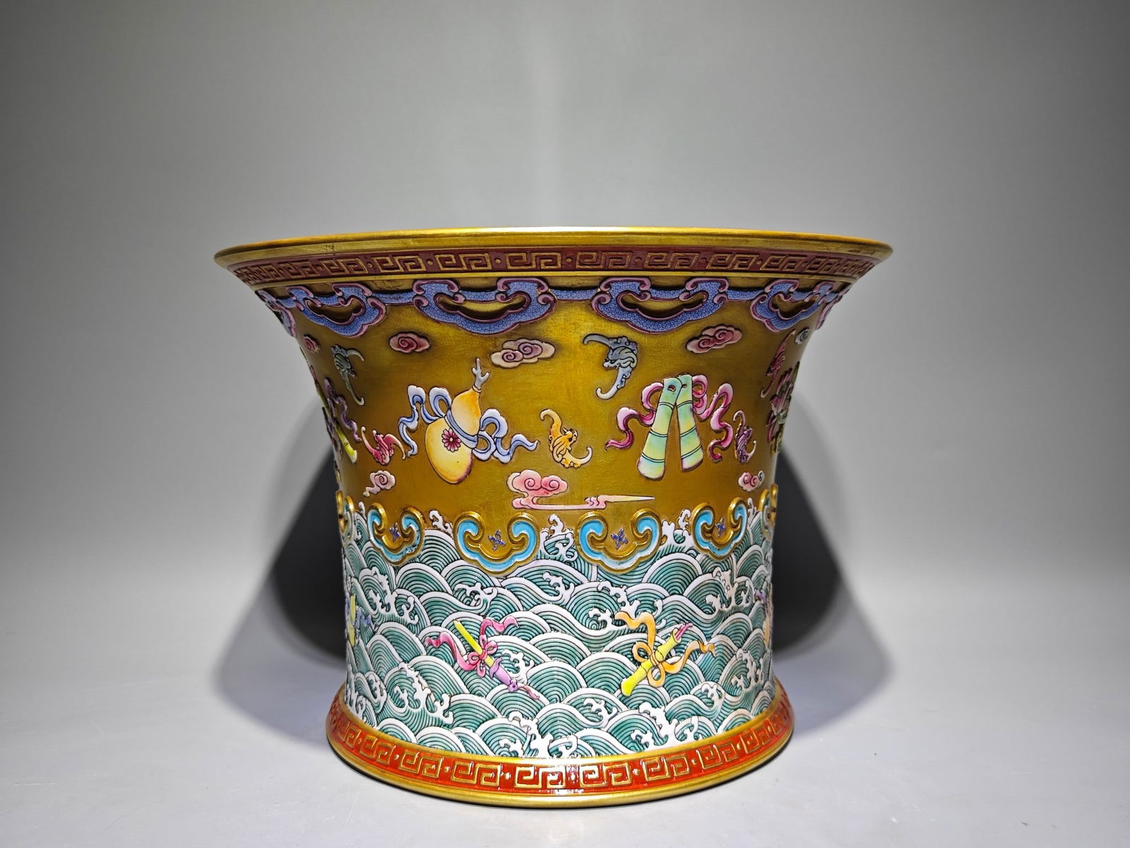An Exquisite Enamel Gold Ground Eight Treasures Pattern Jar: An Exquisite Enamel Gold Ground Eight Treasures Pattern Jar,Qing Dynasty,China,Qianlong Six-character Mark,Size:8inx11.1in 珐琅彩金地八宝纹罐,
