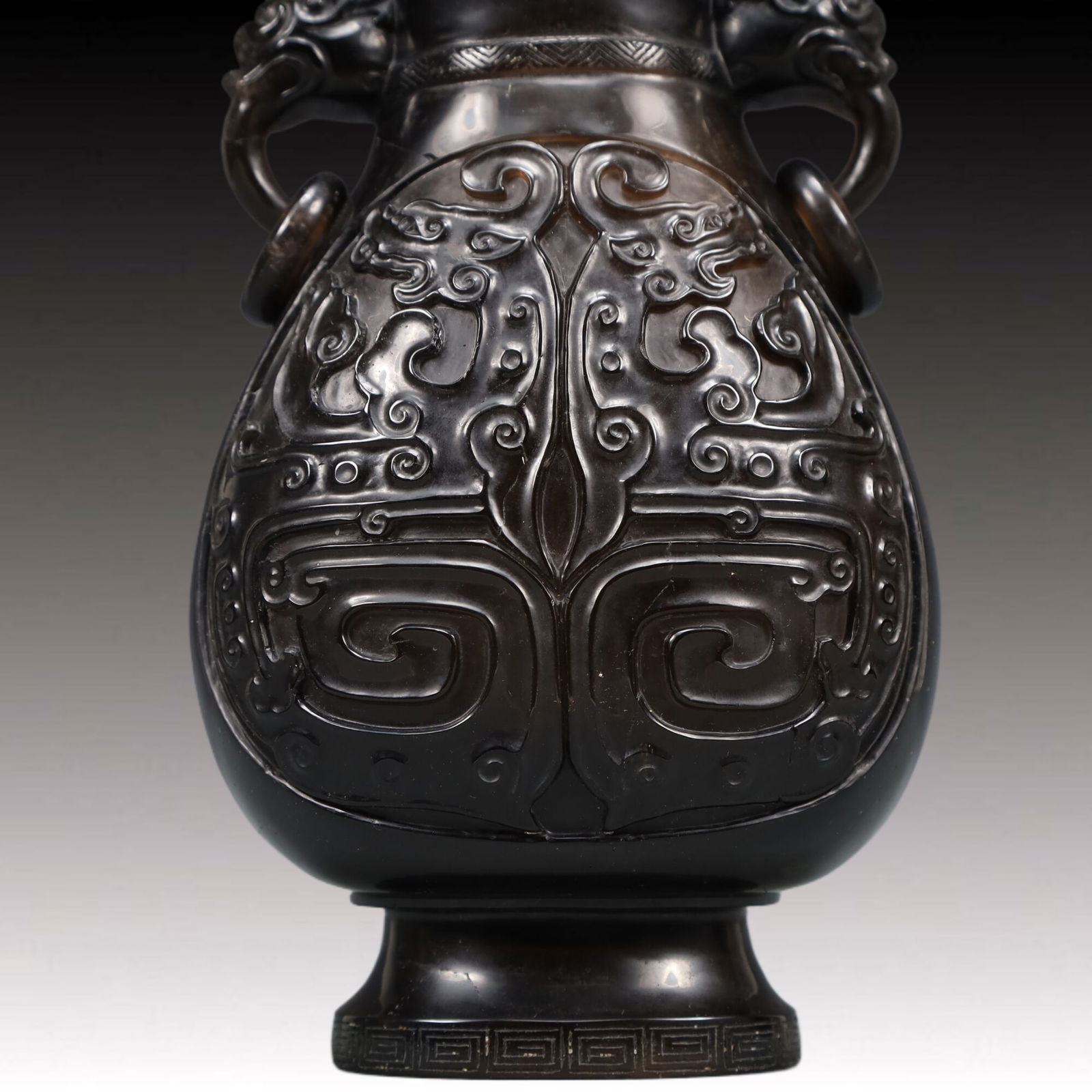 An Exquisite Crystal Beast-Face Pattern Double-Ears Vase - 3