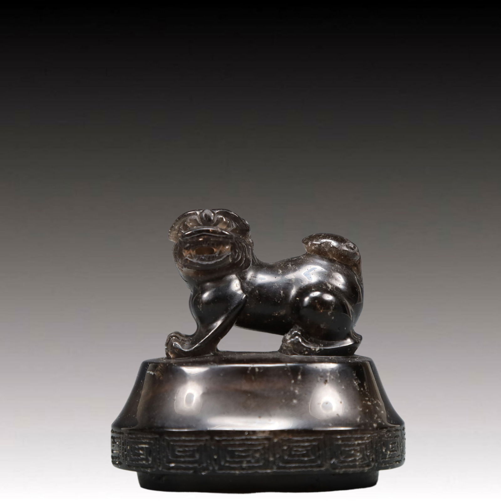 An Exquisite Crystal Beast-Face Pattern Double-Ears Vase - 9