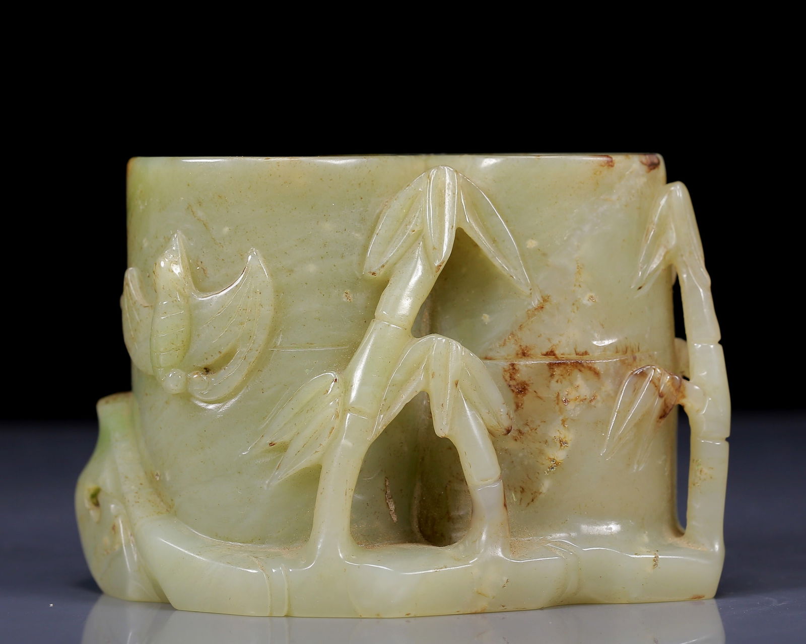 An Exquisite Green Jade Bamboo Pattern Brush Pot (1 of 9)