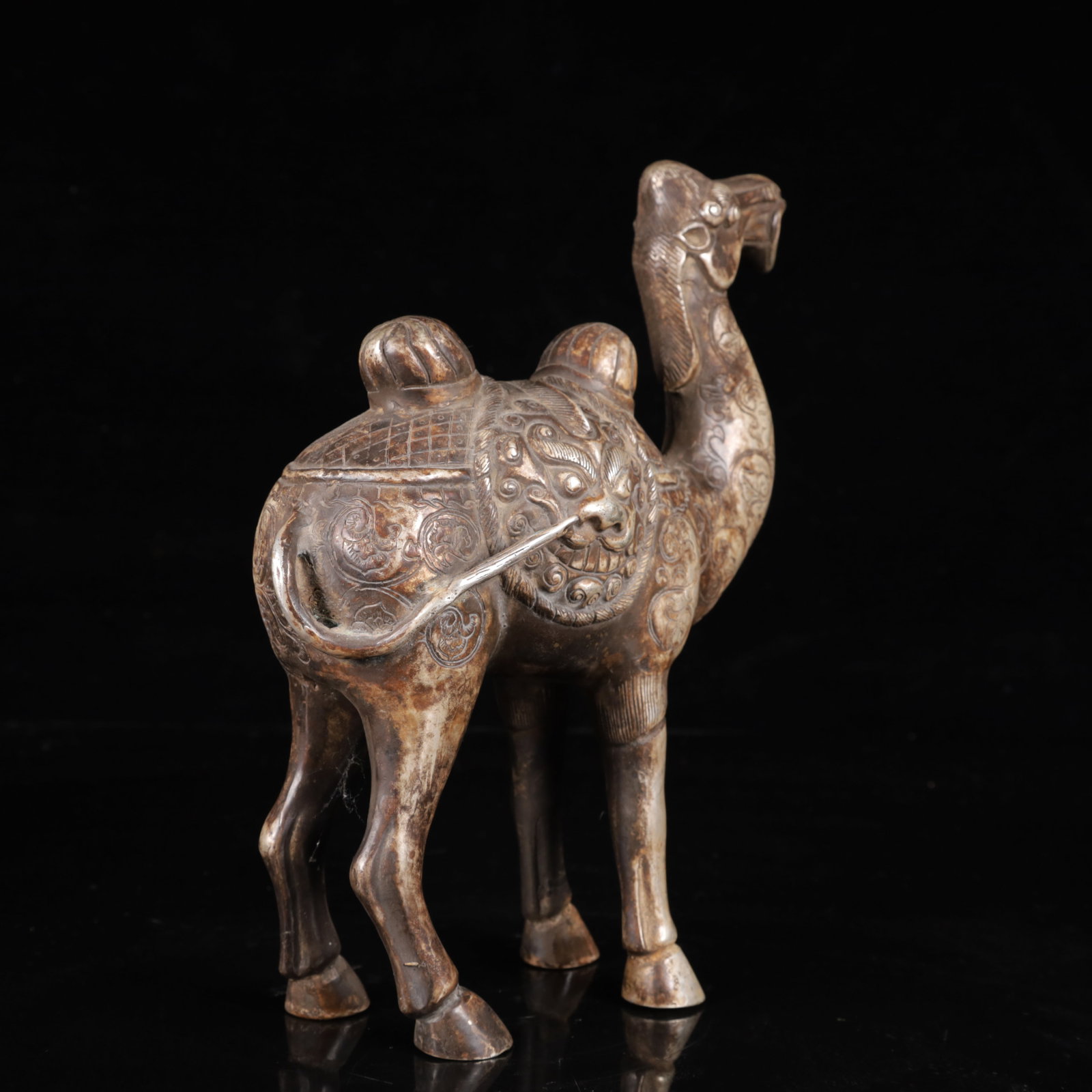 An Exquisite Silver Beast-Face Pattern Camel Ornament - 9