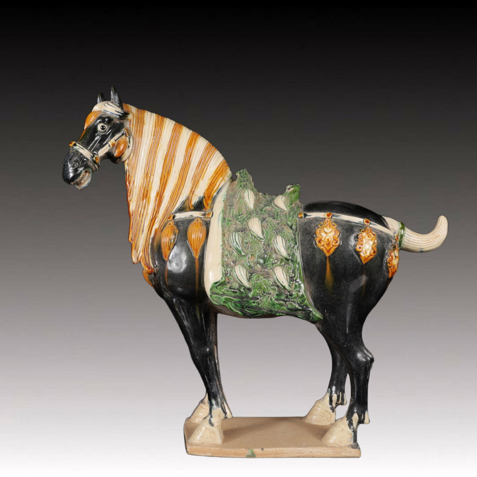 A Rare Tang Tri-Color Glazed Pottery Horse Ornaments (1 of 10)