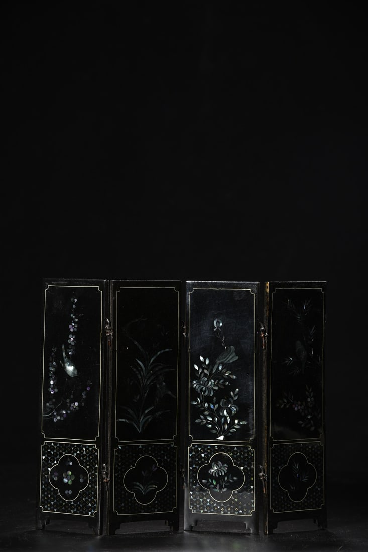 An Exquisite Carved Lacquer Inlaid Conch Plum Blossom,Orchid,Bamboo and Chrysanthemum Pattern (1 of 9)
