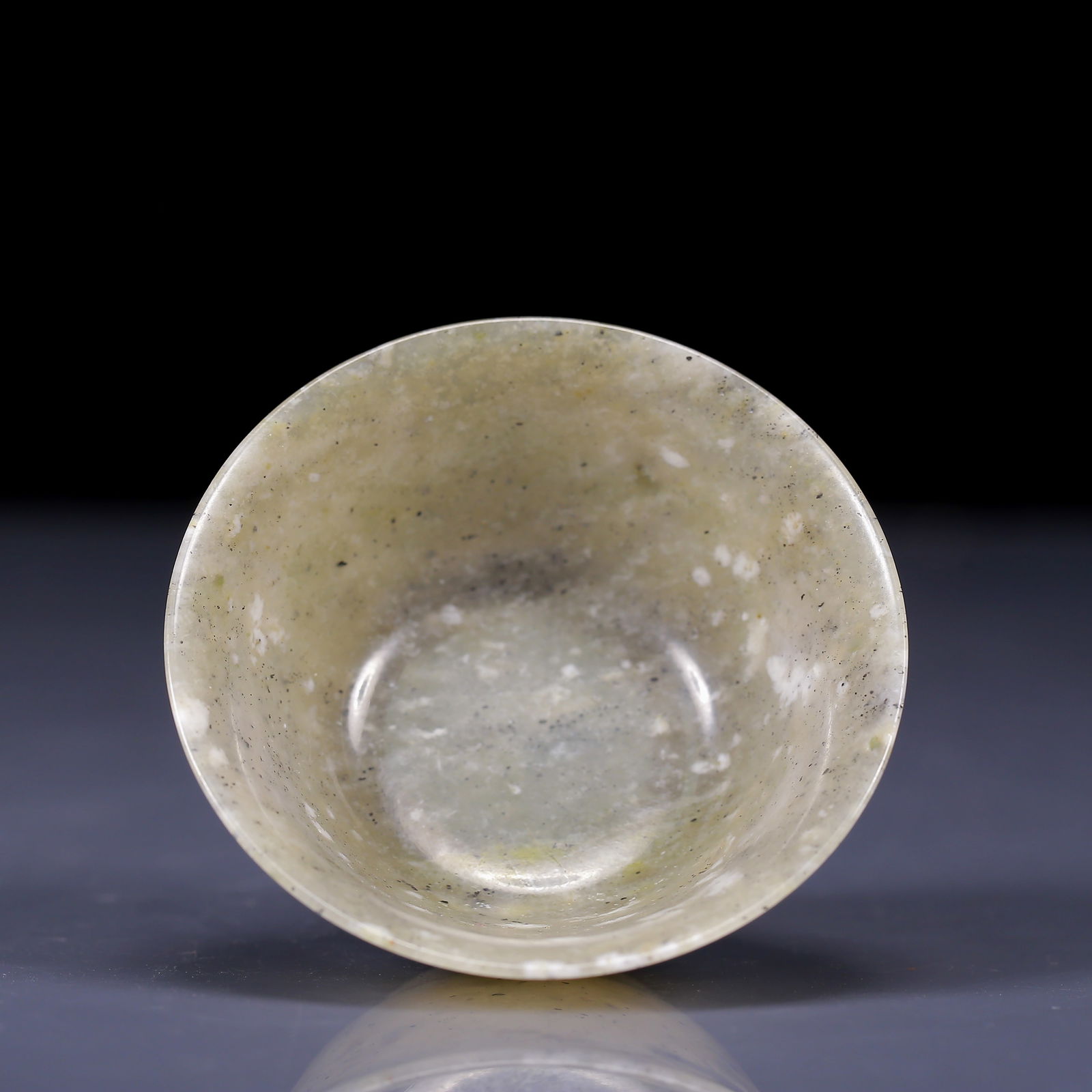 An Exquisite Hetian Jade Cup - 4