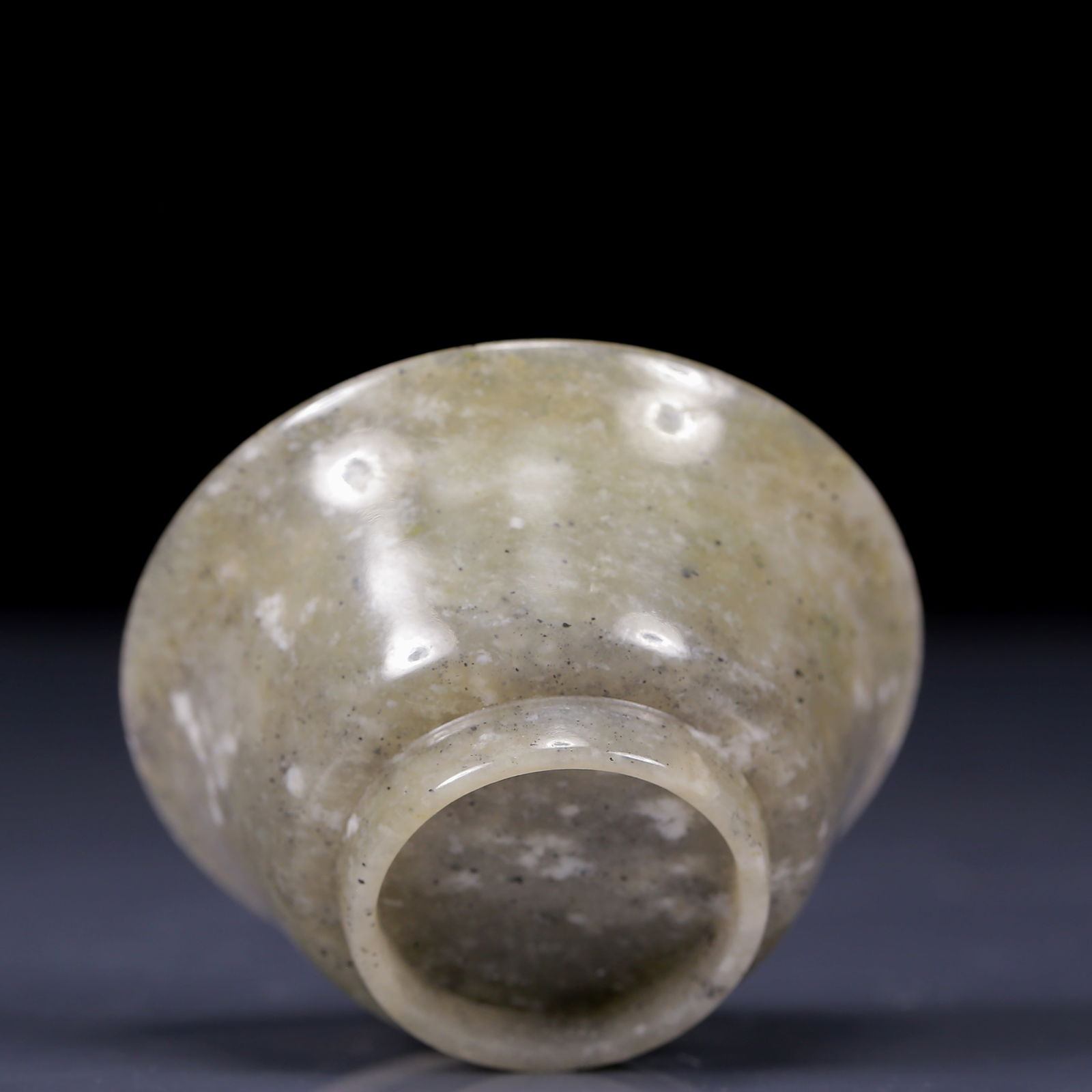 An Exquisite Hetian Jade Cup - 5