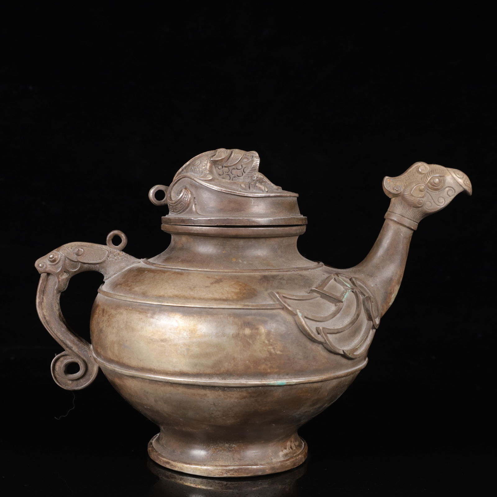 An Exquisite Silver Dragon and Phoenix Ewer: An Exquisite Silver Dragon and Phoenix Ewer,Qing Dynasty,China,Size:10.6inx6.7inx7.9in,Weight:2050g 银龙凤执壶,中国清代