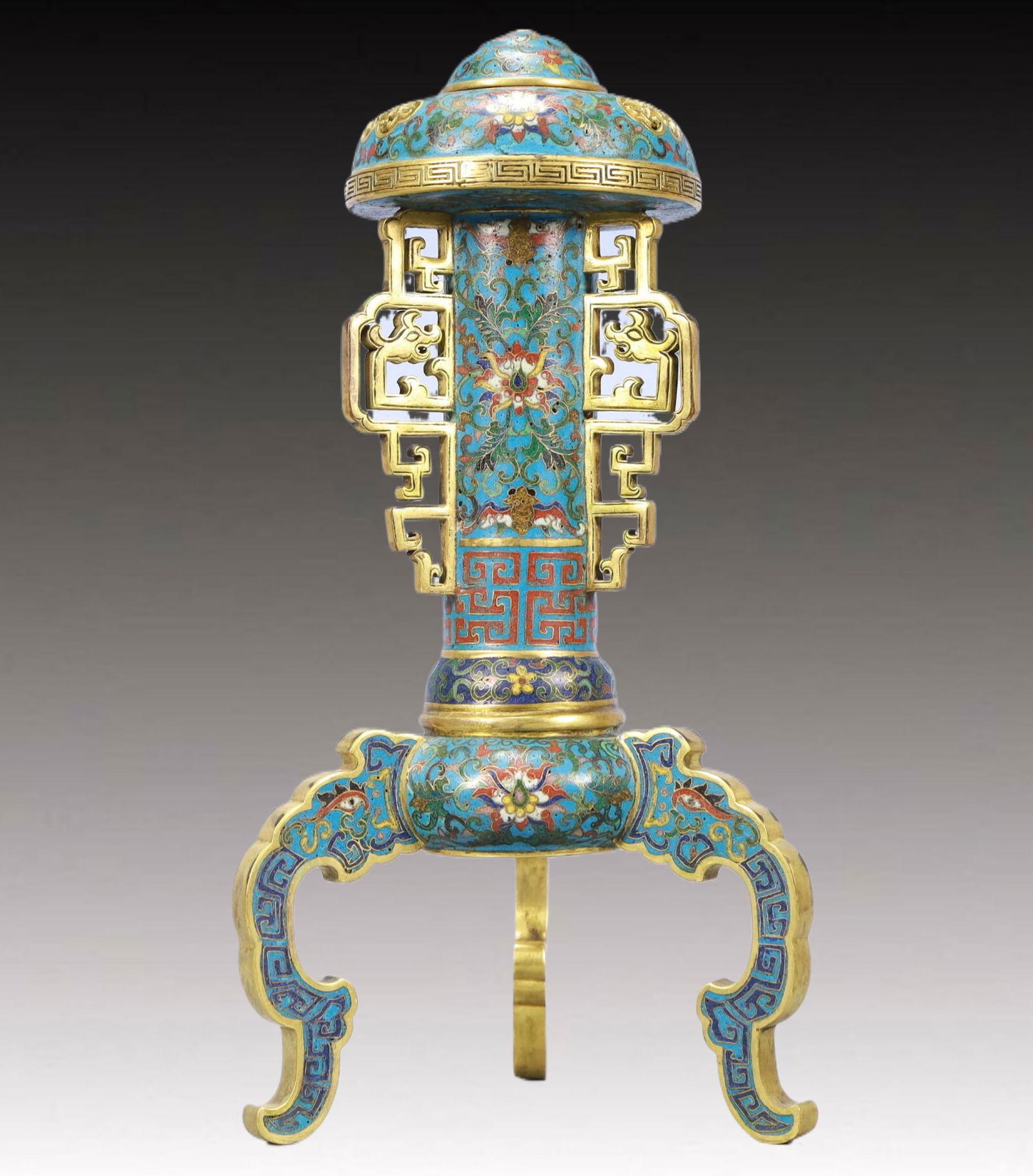 An Exquisite Cloisonne Lotus Pattern Hatstand - 4