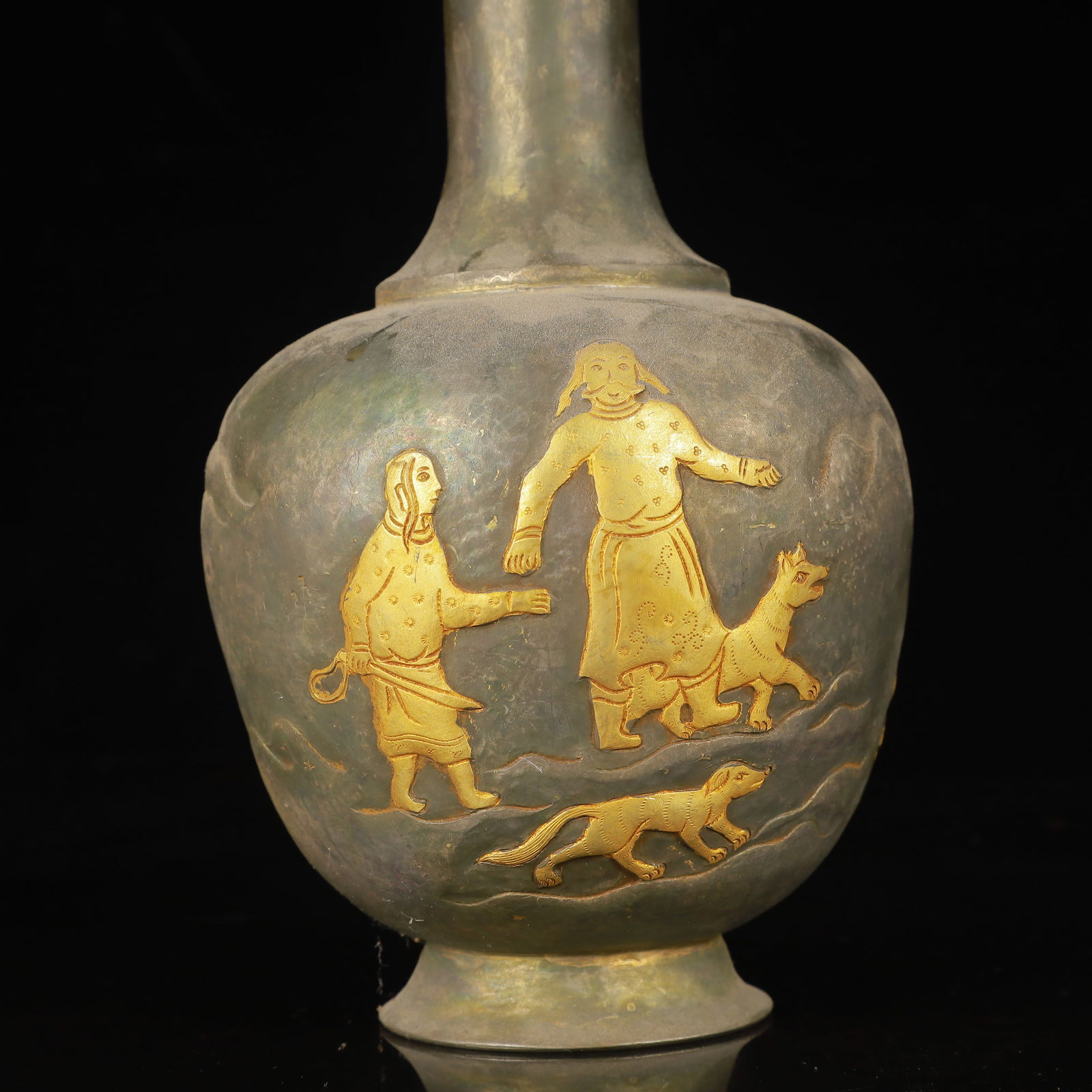 An Exquisite Gilt Silver Figure Pattern Vase - 9