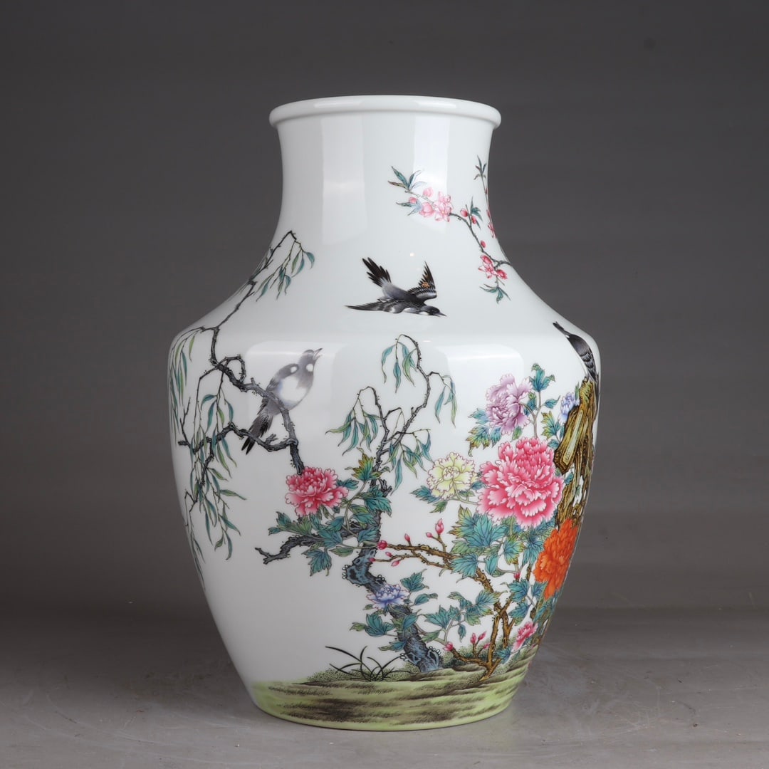 An Exquisite Famille-Rose Flower and Bird Pattern Vase,with poem: An Exquisite Famille-Rose Flower and Bird Pattern Vase,with poem,Qing Dynasty,China,Qianlong Six-character Mark,Size:13.4inx9.8in 粉彩花鸟纹瓶,带诗ă