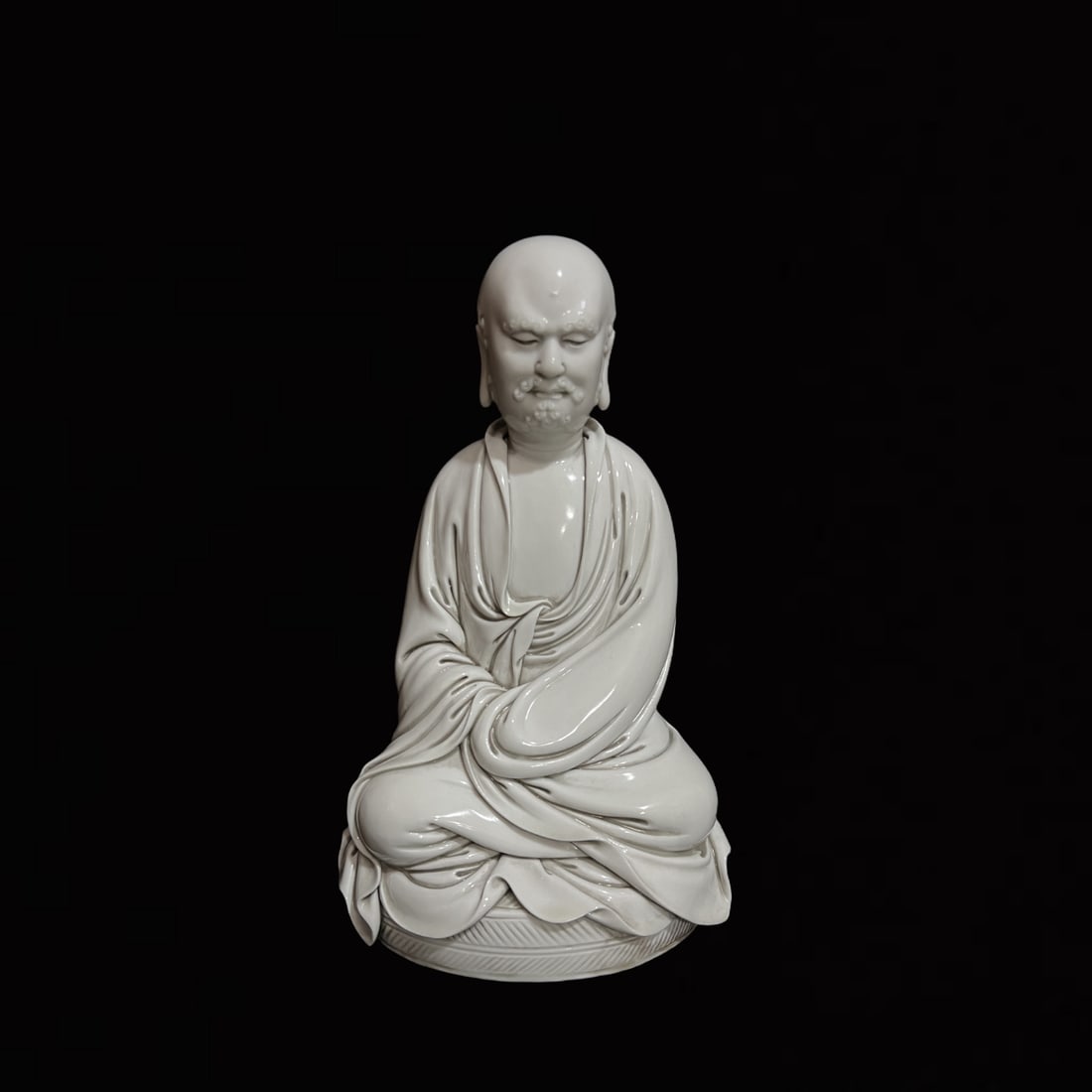 A Solemn Blance-De-Chine Statue of Dharma: A Solemn Blance-De-Chine Statue of Dharma,Ming Dynasty,China,He Chaozong Mark,Size:11.4in 德化瓷达摩像,中国明代,何朝宗