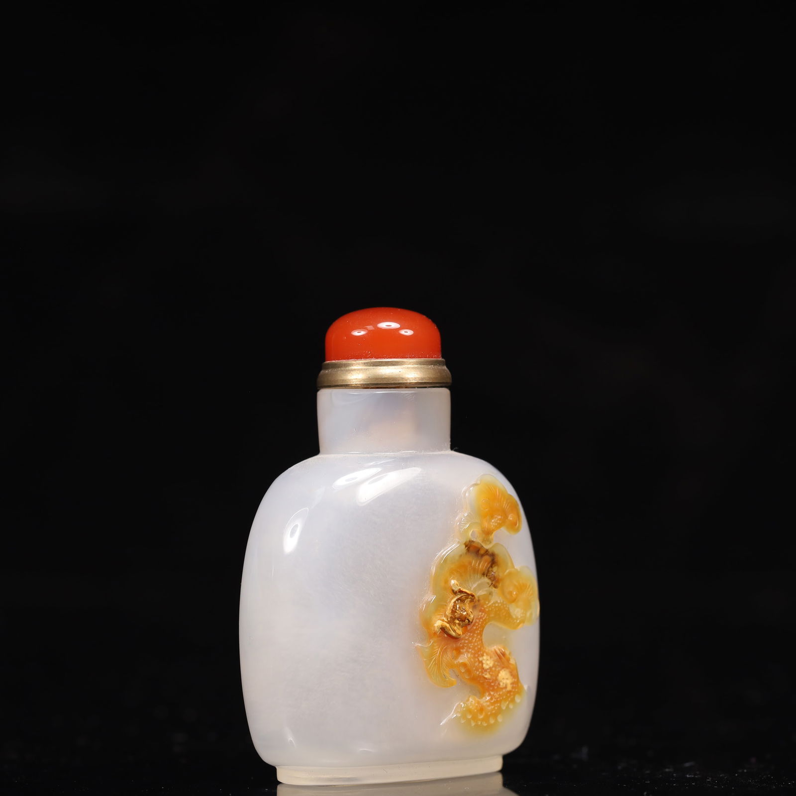 An Exquisite Agate Pine and Bats Pattern Snuff Bottle - 3