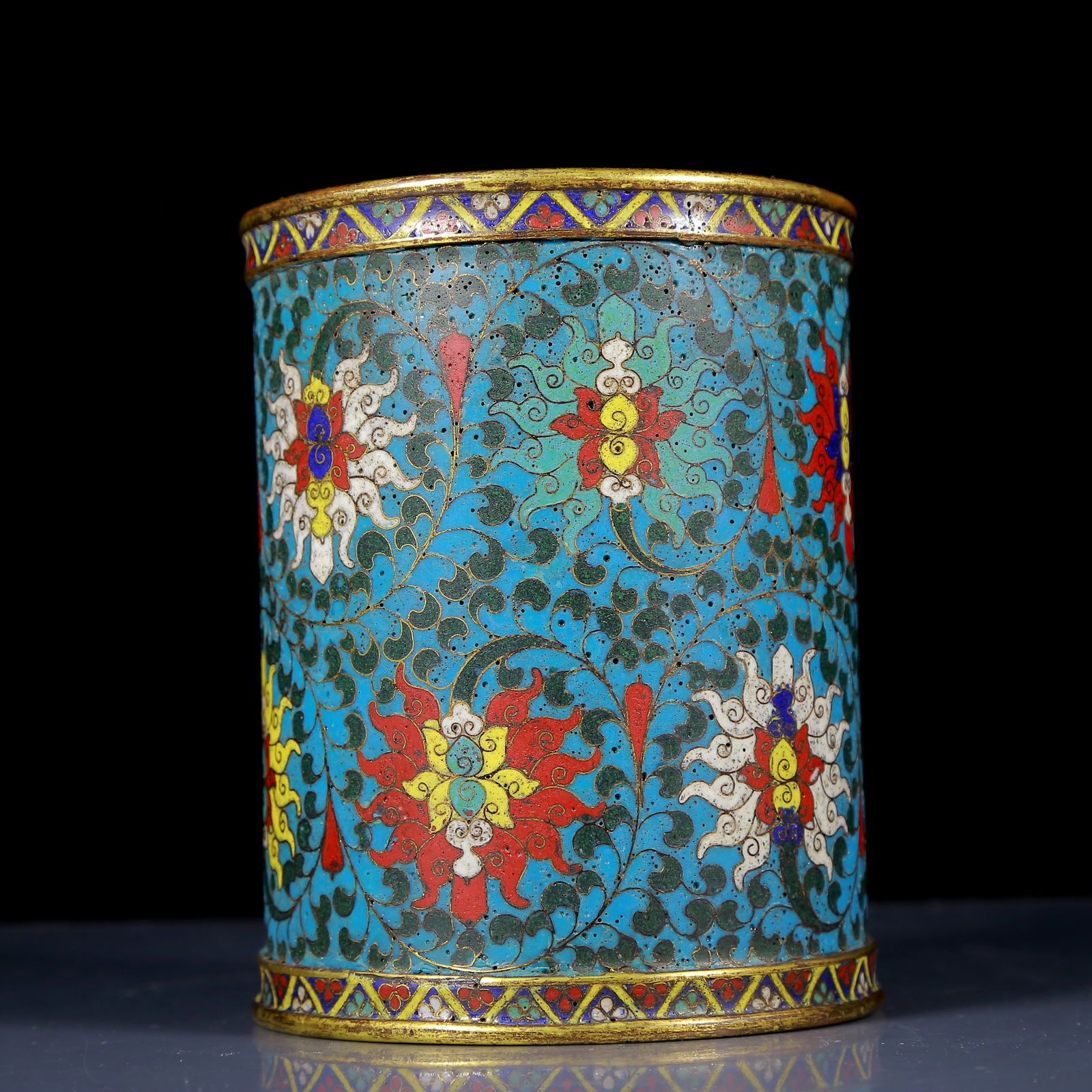 An Exquisite Cloisonne Lotus Pattern Vase - 3