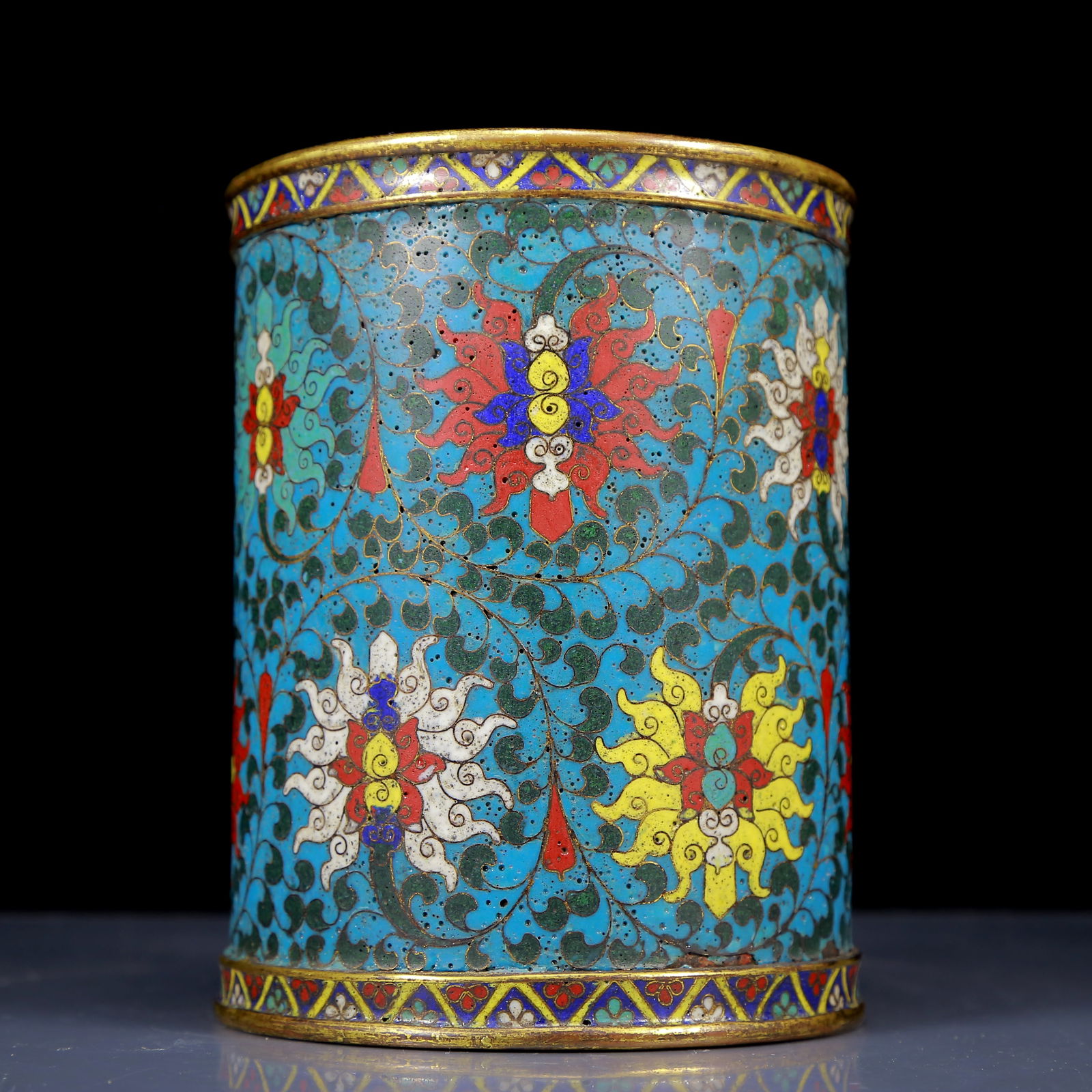 An Exquisite Cloisonne Lotus Pattern Vase - 4