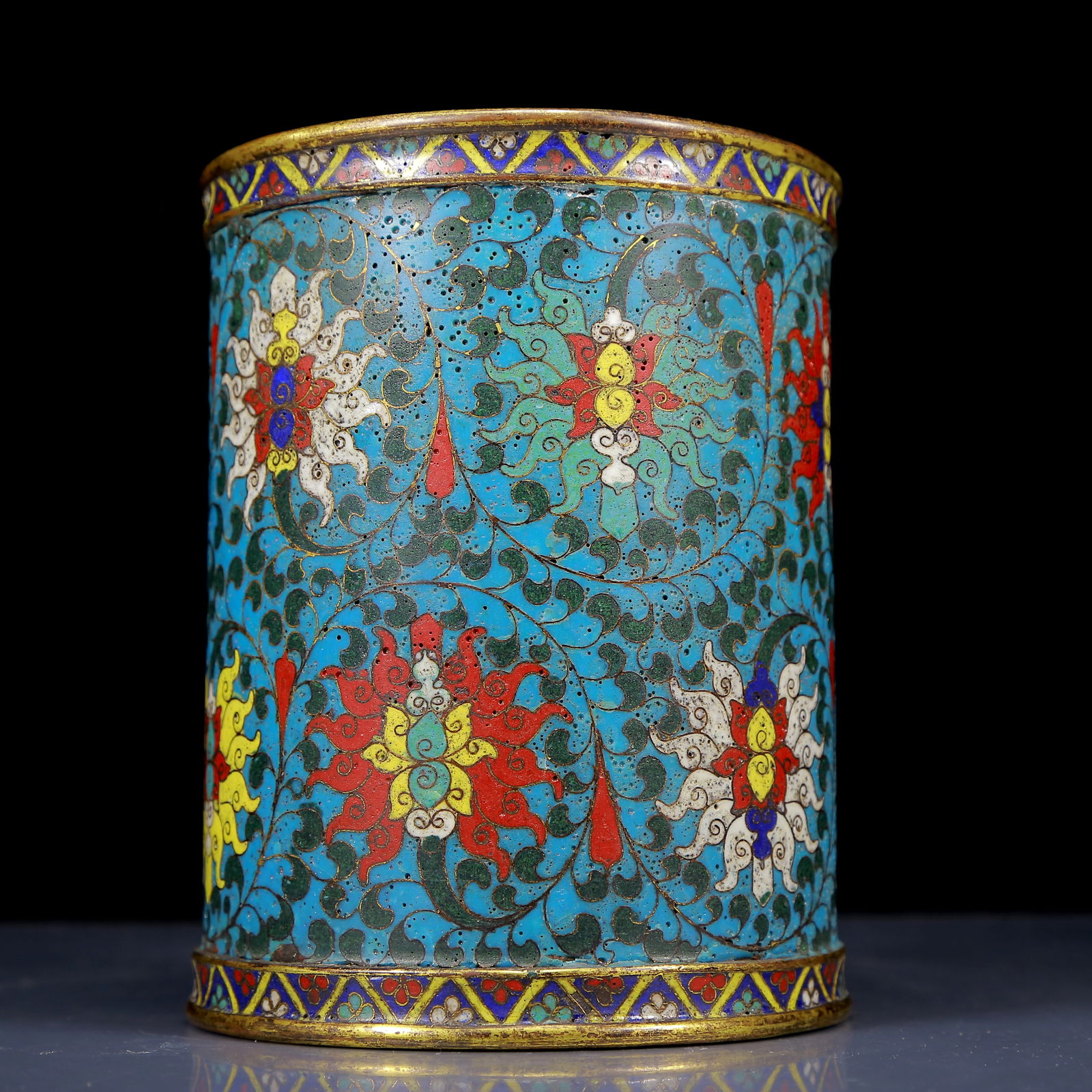 An Exquisite Cloisonne Lotus Pattern Vase - 5