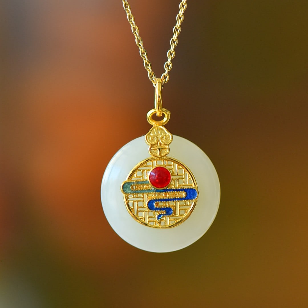 An Exquisite Sterling Silver-Gold Plated Inlaid White Jade Pendant: An Exquisite Sterling Silver-Gold Plated Inlaid White Jade Pendant,Size:0.8inx0.8in 纯银镀金镶白玉吊坠