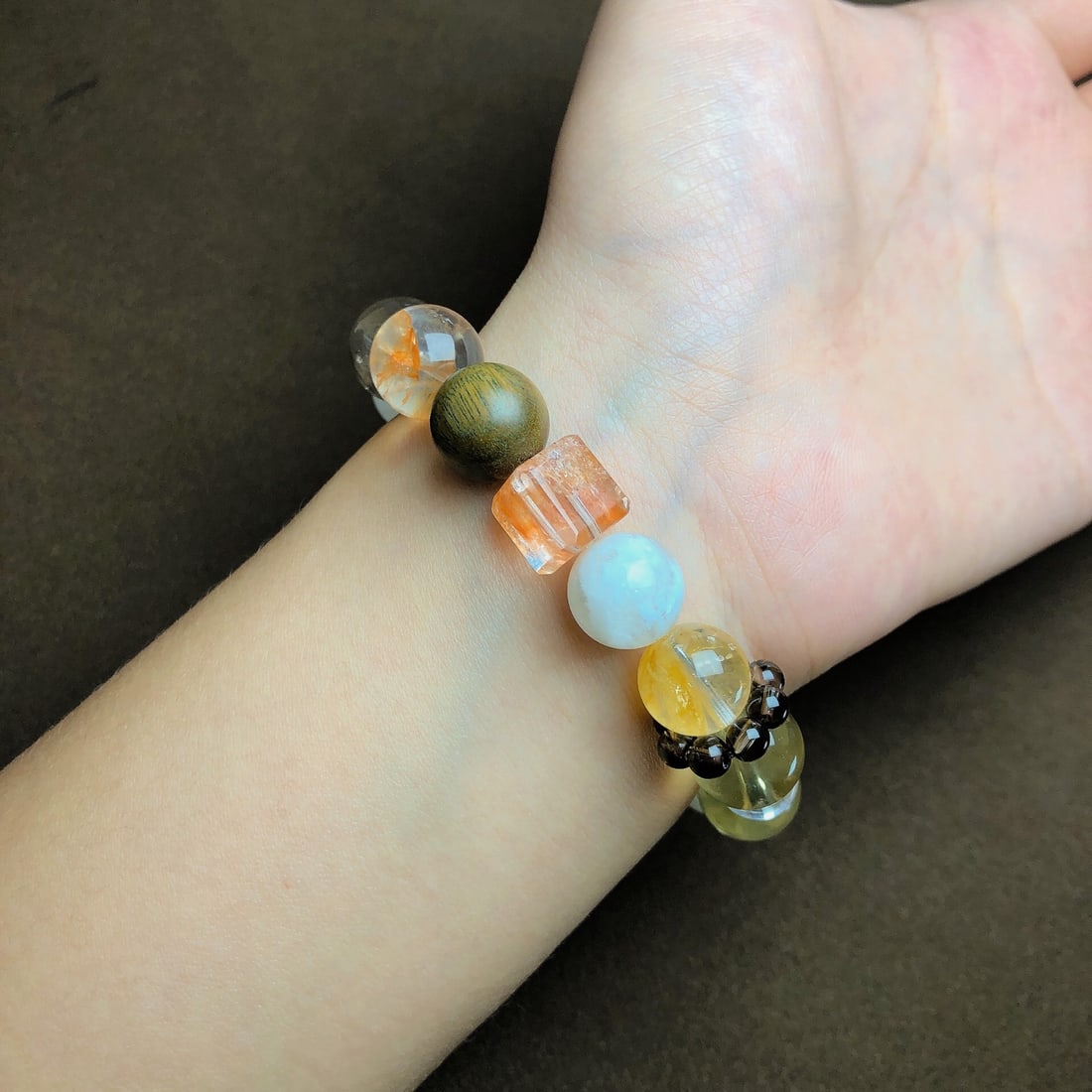 An Exquisite Crystal Bracelets - 5