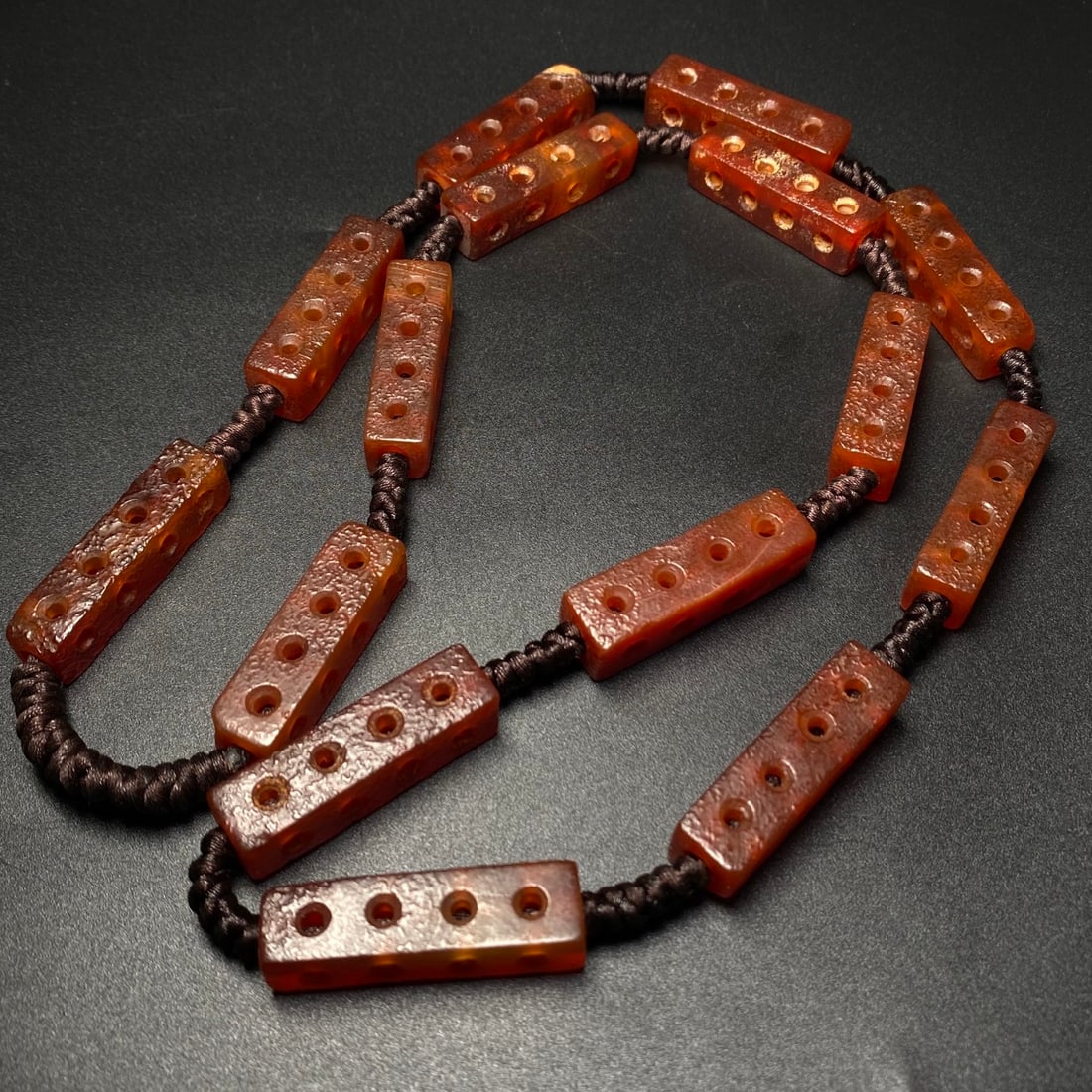 A Precious Agate Necklace - 3