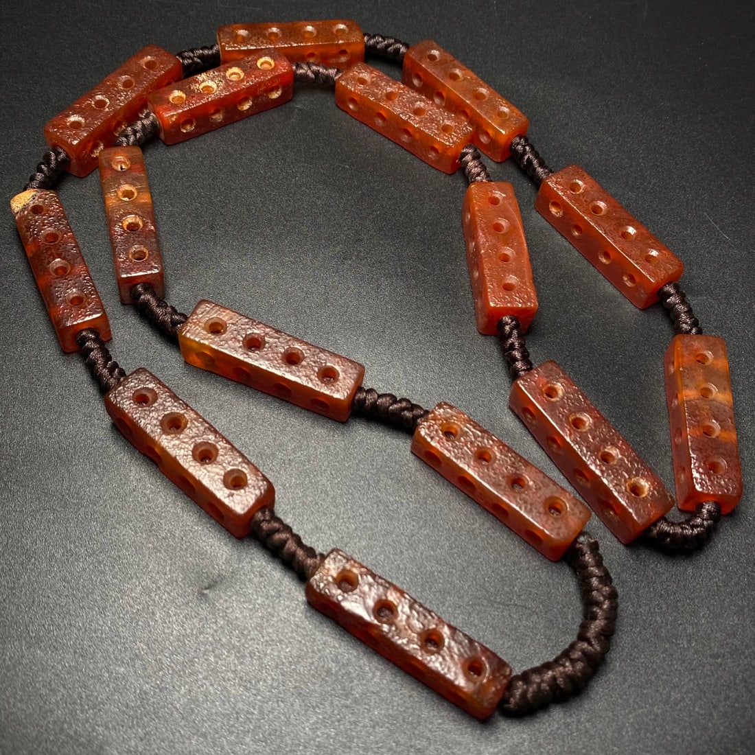 A Precious Agate Necklace - 5