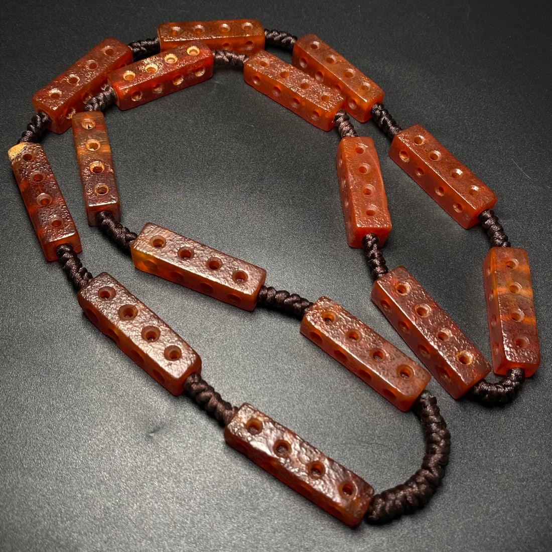 A Precious Agate Necklace - 6