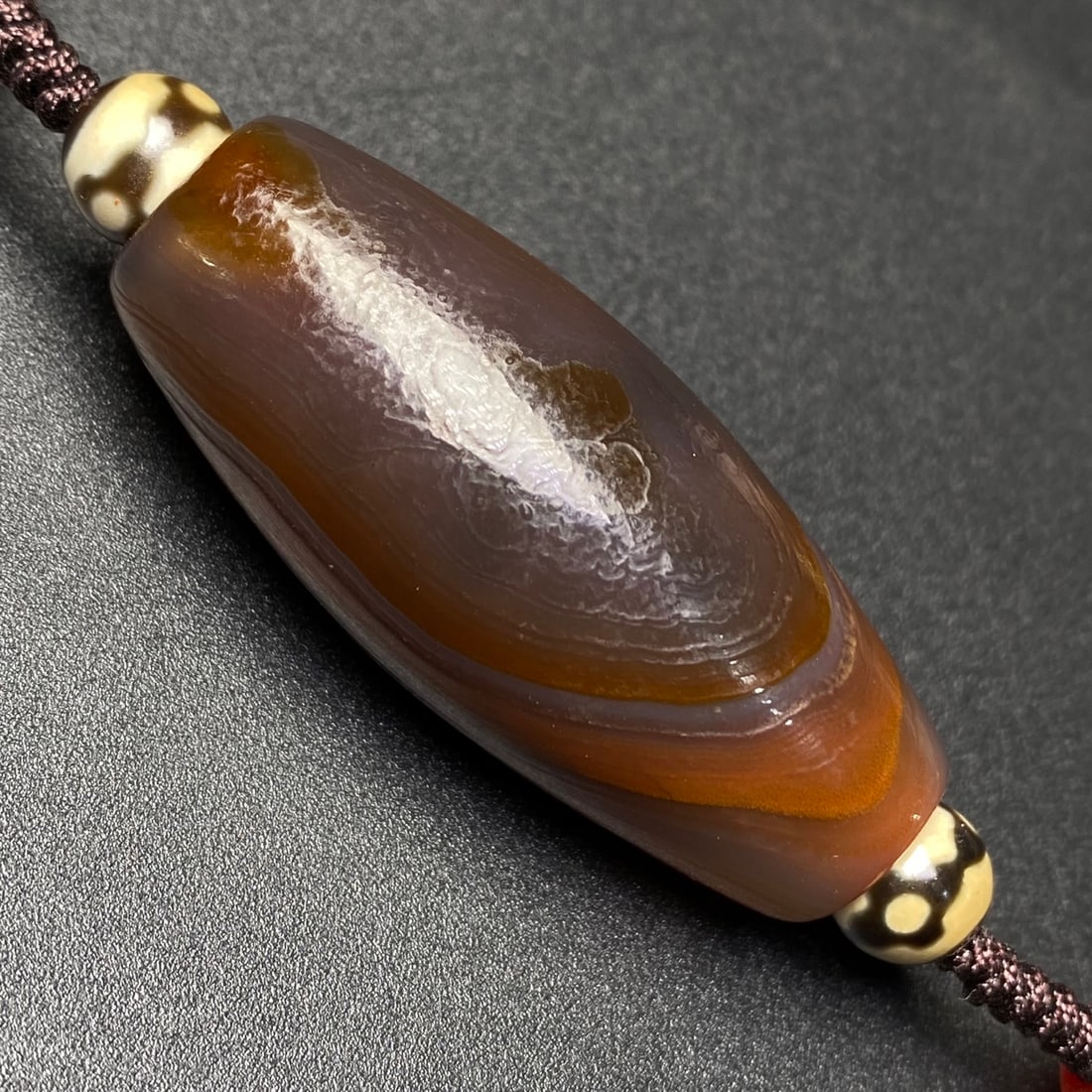 A Precious Agate Necklace - 9