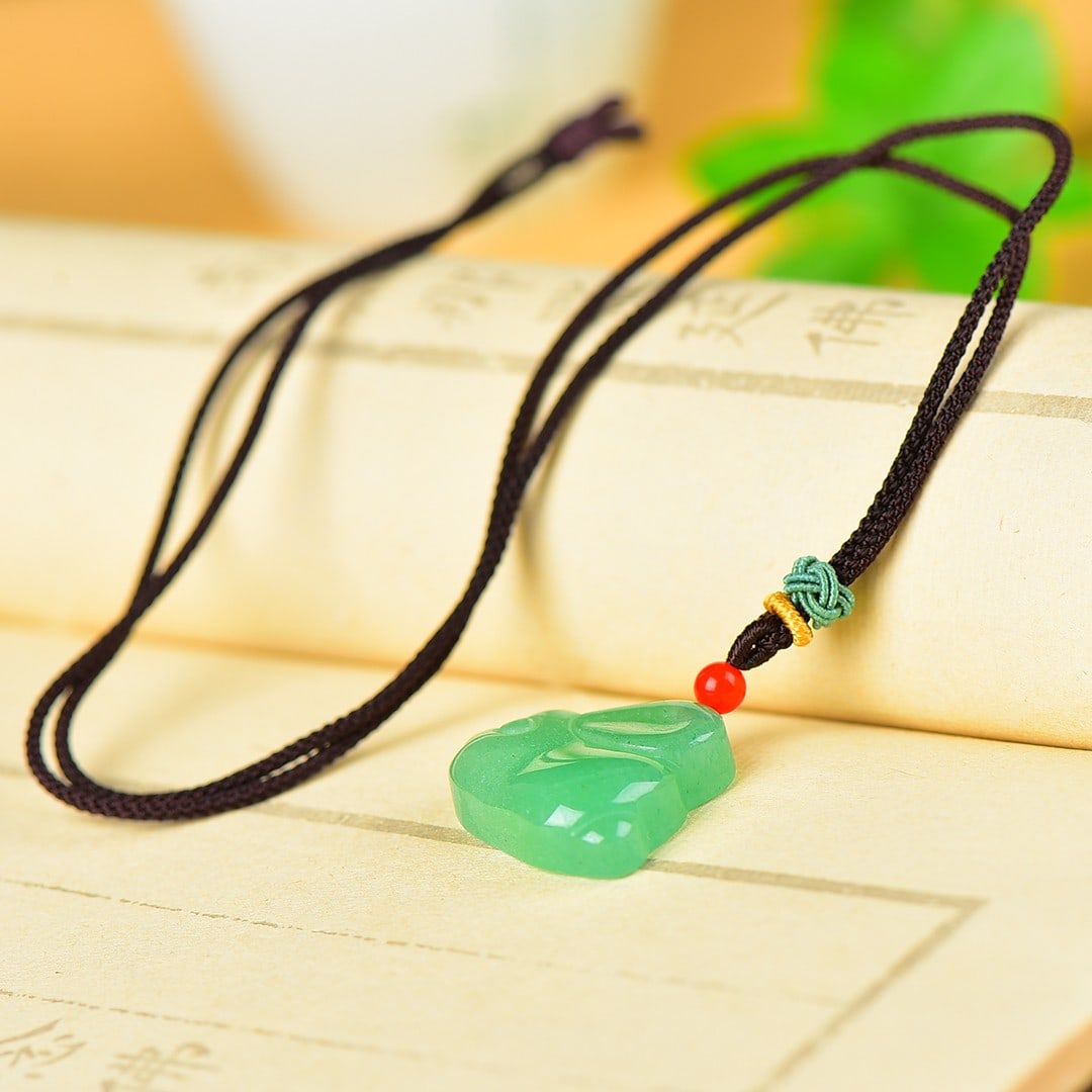 An Exquisite Greenish Jade Rabbit Pattern Pendant - 3