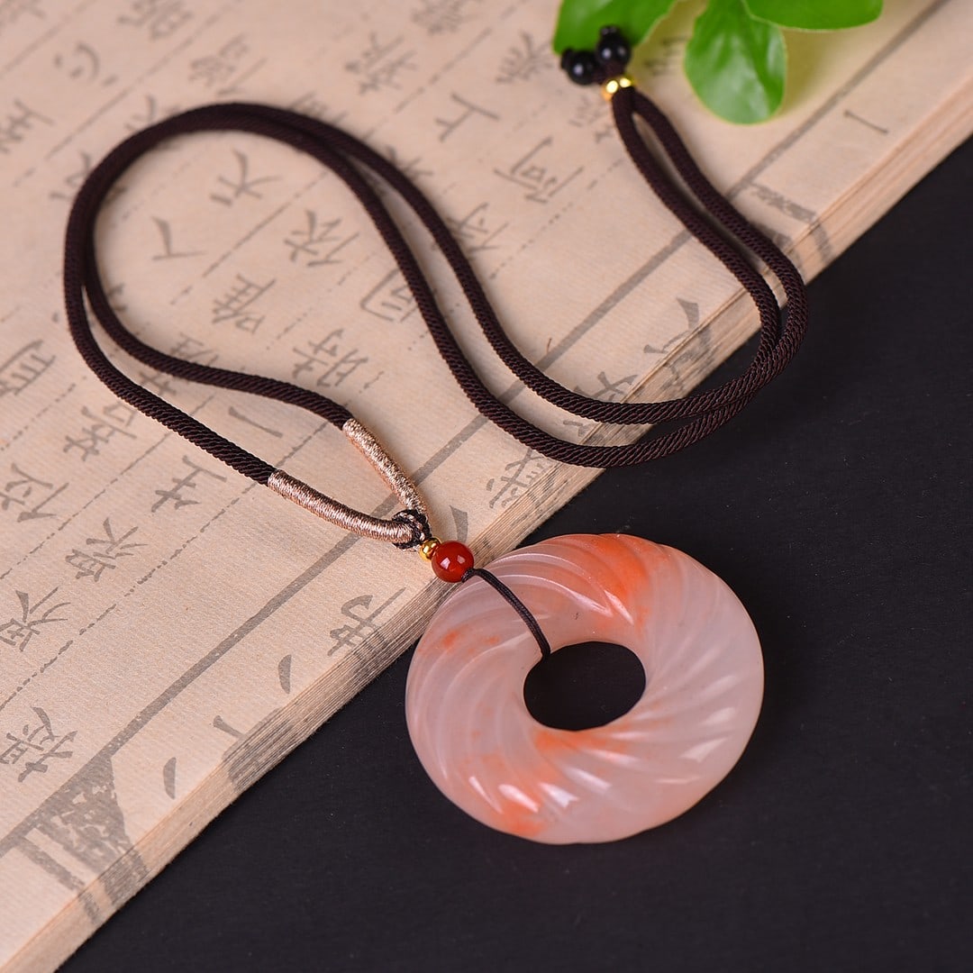 An Exquisite Red Jade Pendant - 3