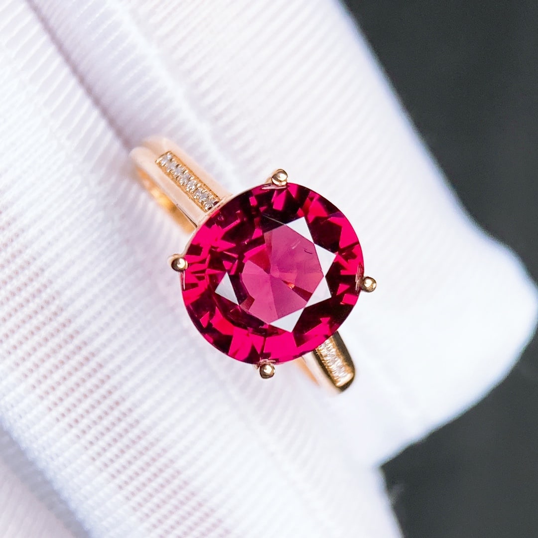 4.33Ctw Natural Garnet Ring - 2