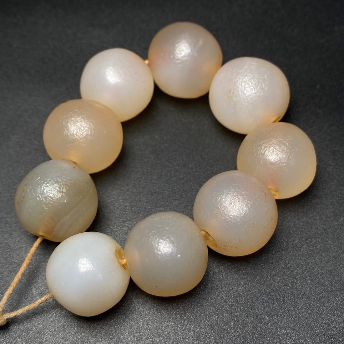 A Precious Agate Bracelets - 3