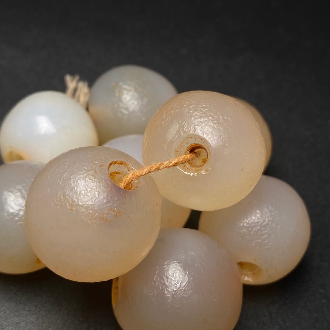 A Precious Agate Bracelets - 9