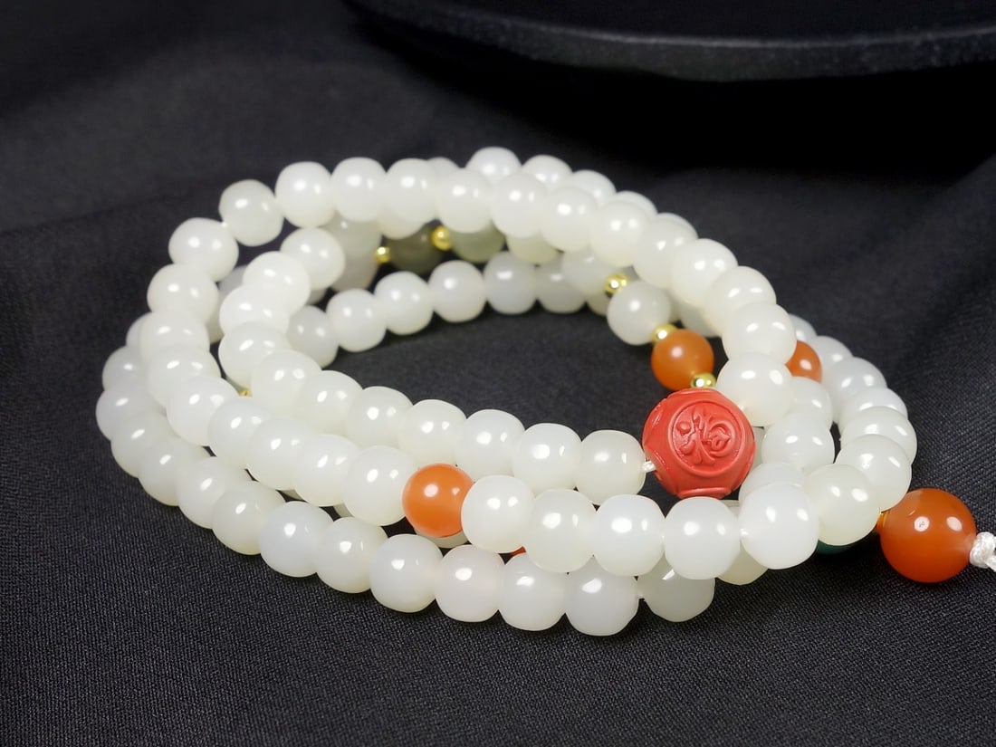 An Exquisite White Jade Bracelets - 2
