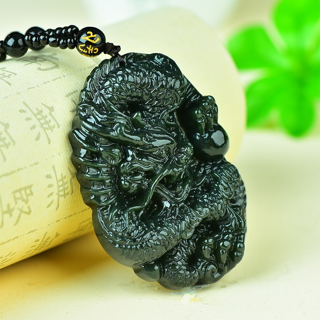 An Exquisite Sapphire Dragon Pattern Pendant - 3