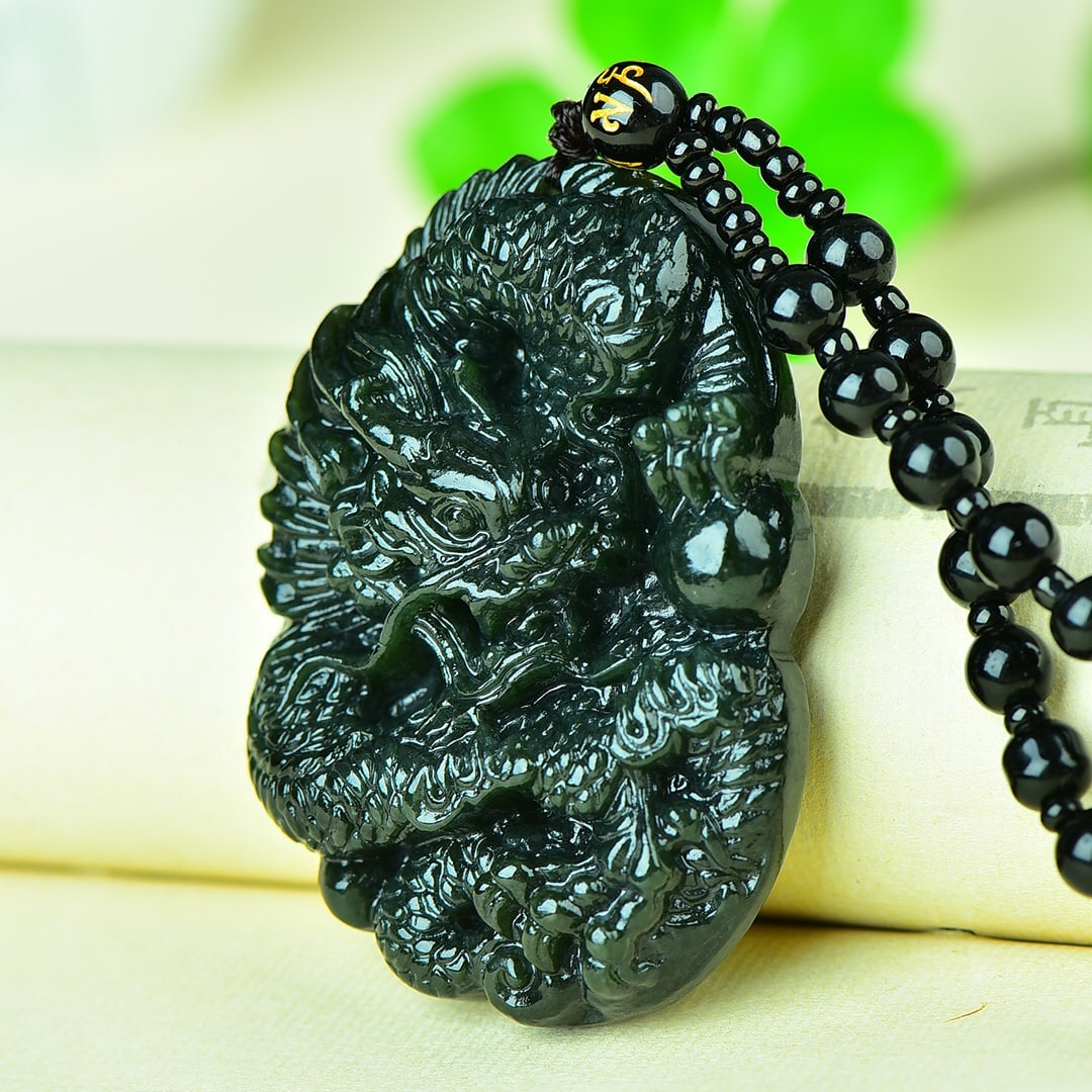 An Exquisite Sapphire Dragon Pattern Pendant - 4